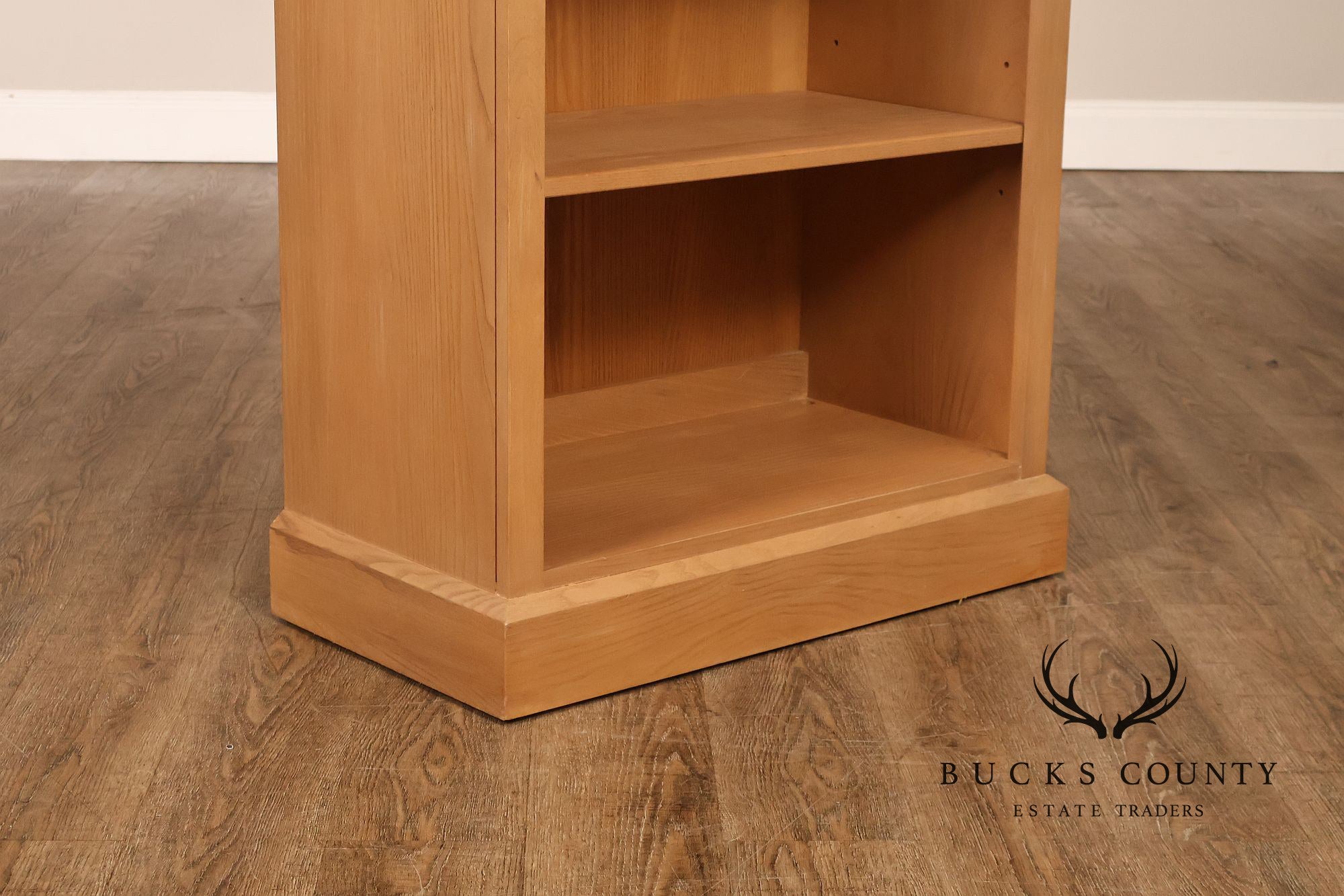 Ethan Allen Horizon Collection Tall Narrow Bookcase