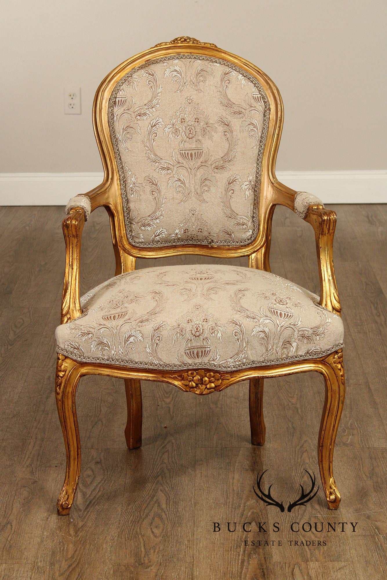French Louis XV Style Pair of Giltwood Fauteuil Armchairs