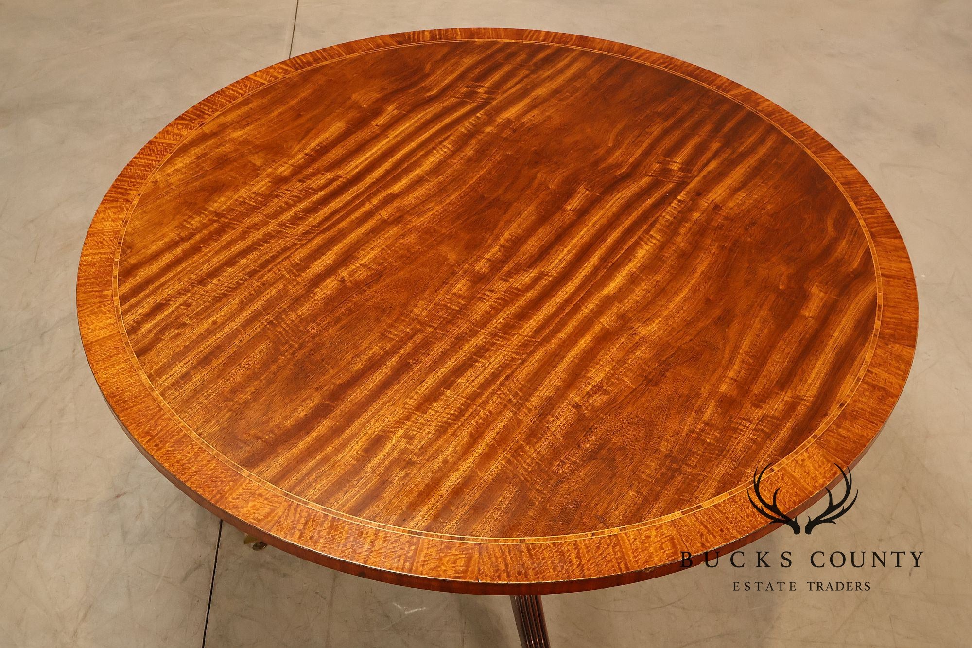 Baker Furniture 'Collectors Edition' Round Mahogany Pedestal Dining Table