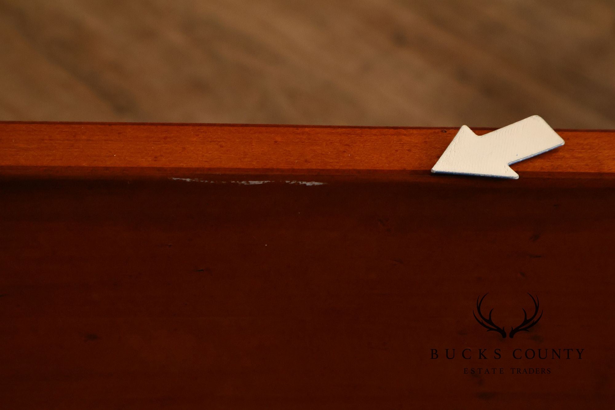 Century Furniture Continental Style King Size Sleigh Bed