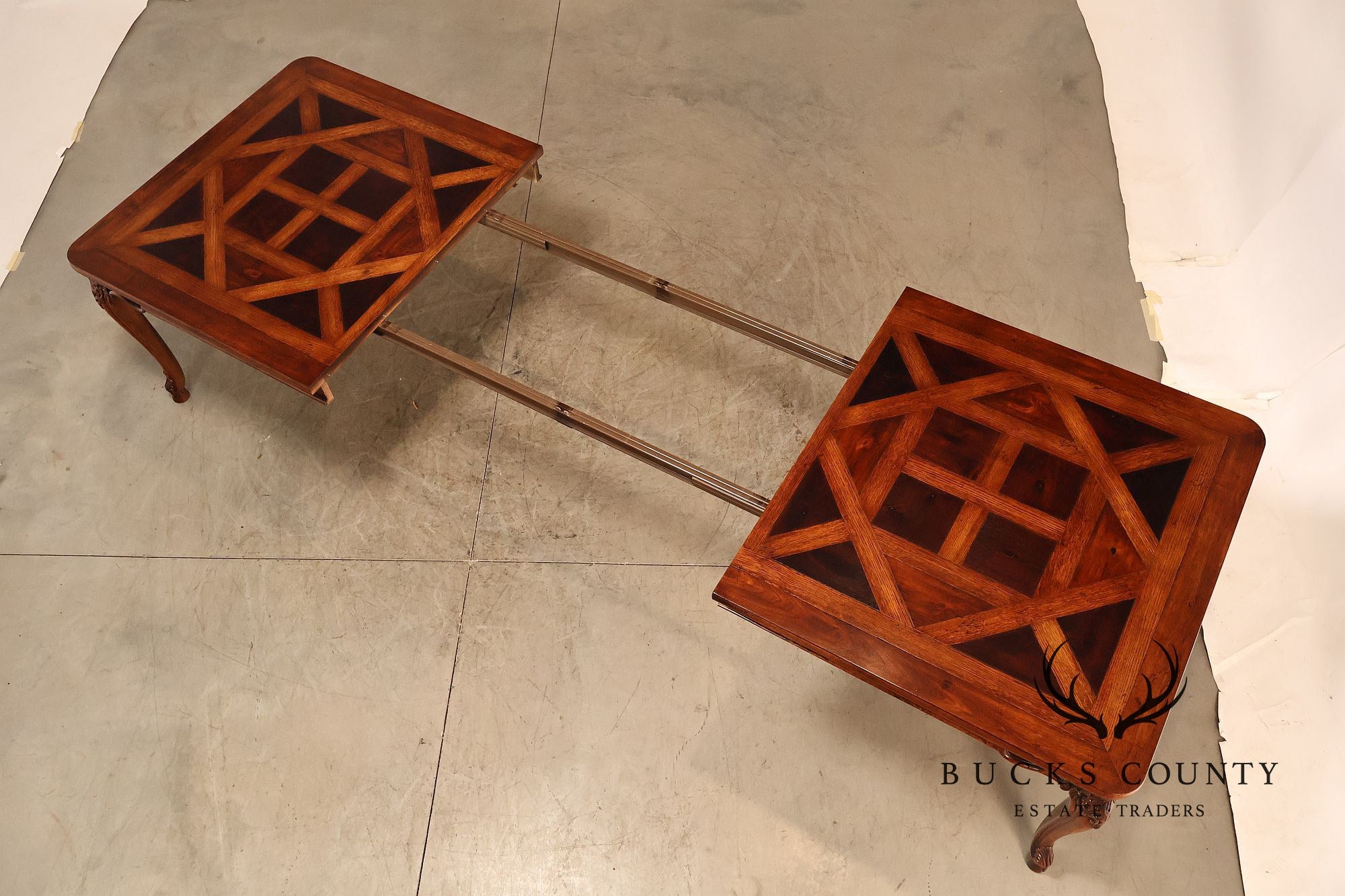 Henredon French Provincial Style Parquetry Top Expandable Dining Table