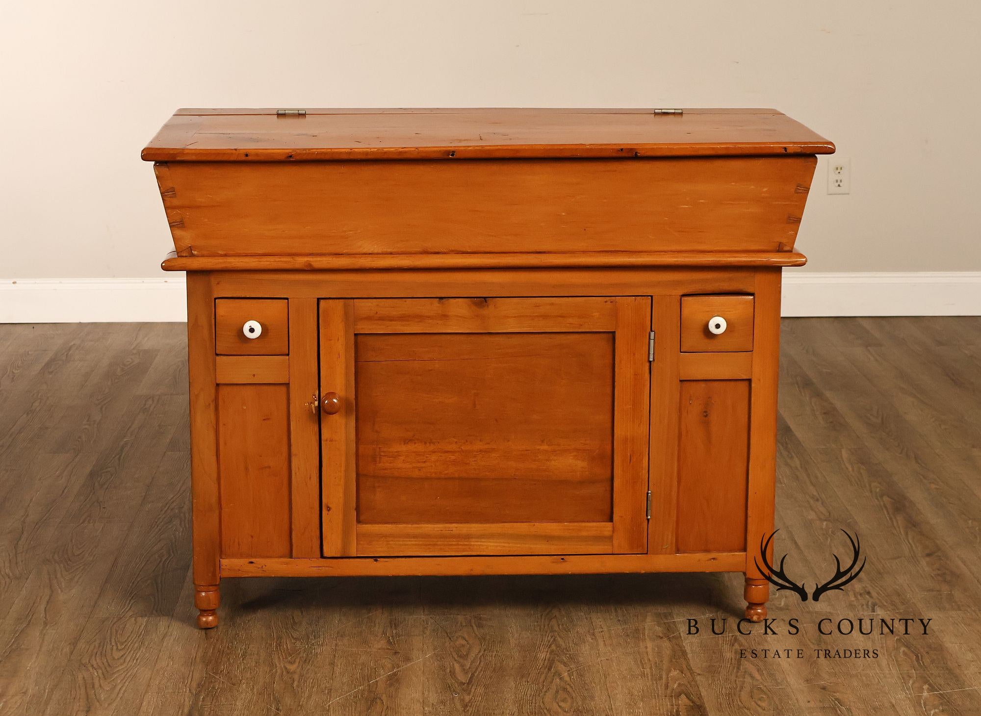 Antique American Country Pine Dry Sink Wash Stand