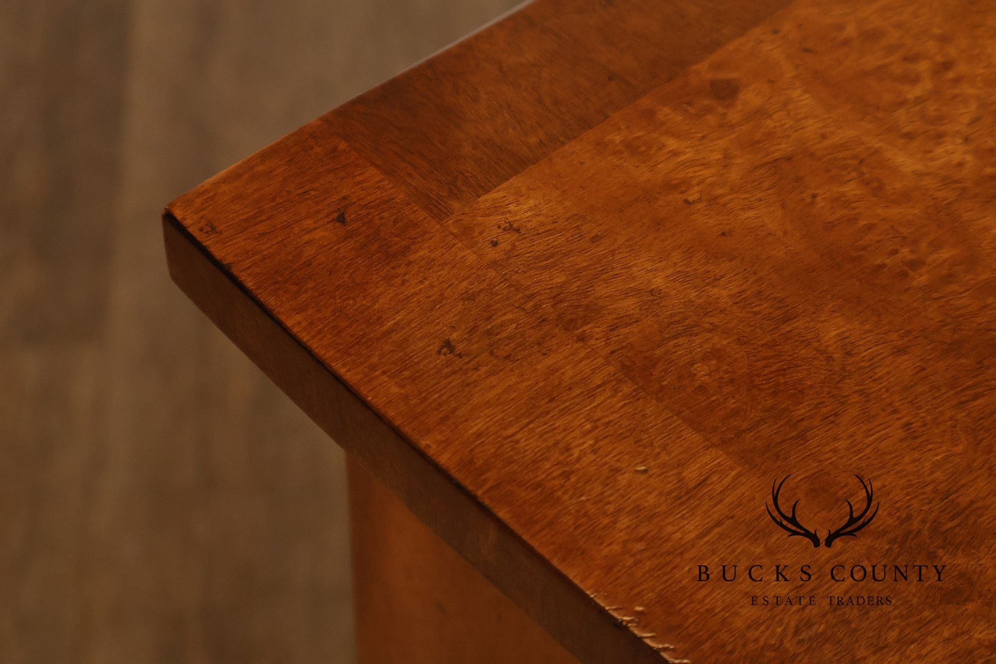 Henredon Aston Court Serpentine Chest of Drawers