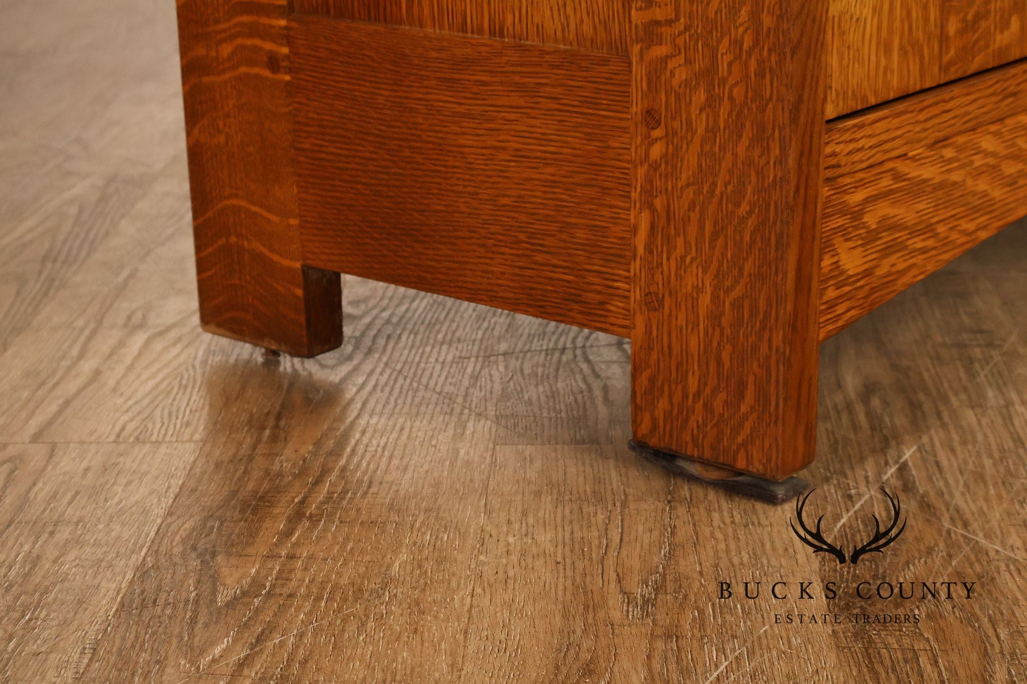 Stickley Mission Collection Oak China Cabinet With Strap Hardware