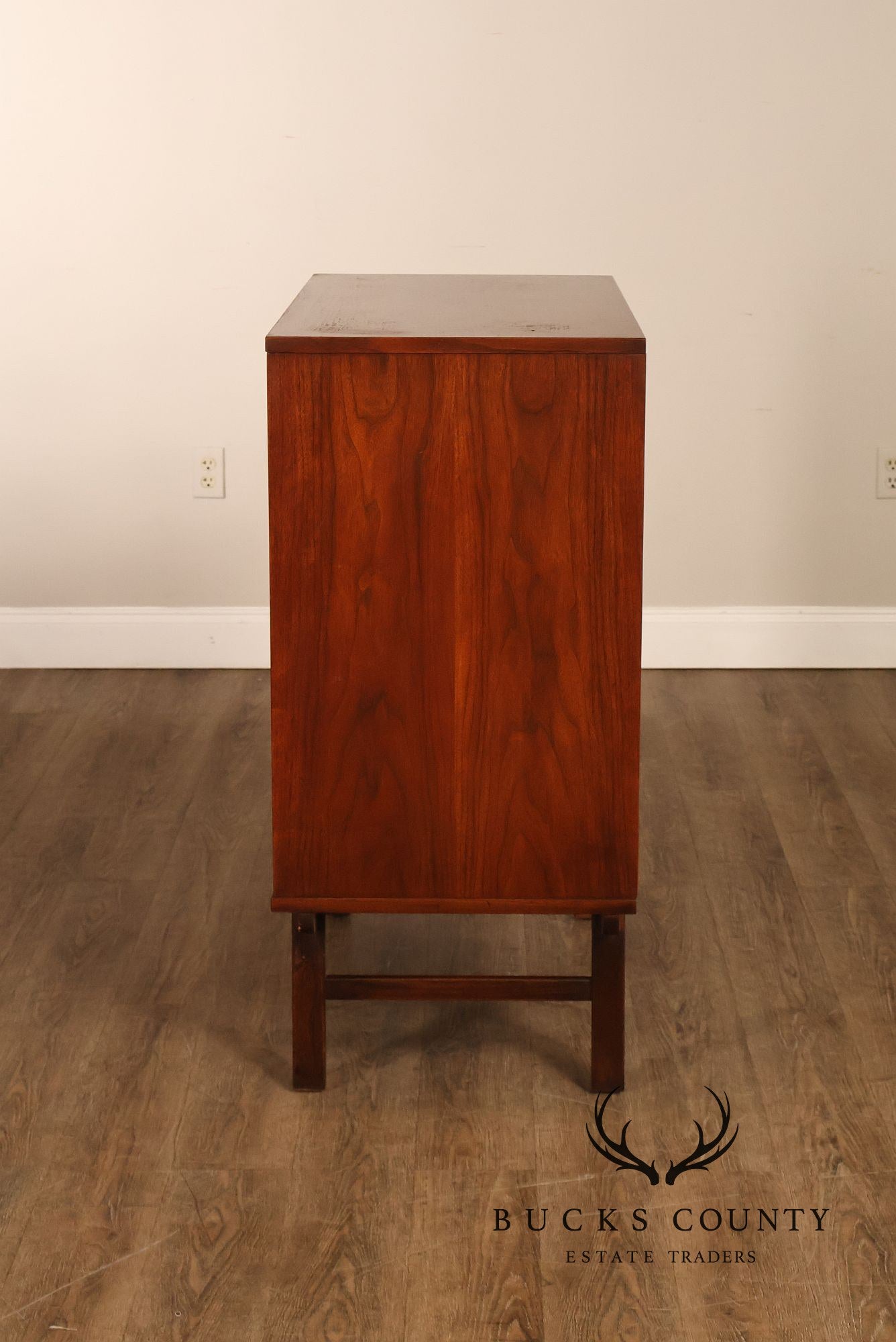 Mid Century Modern Walnut Chest of Drawers