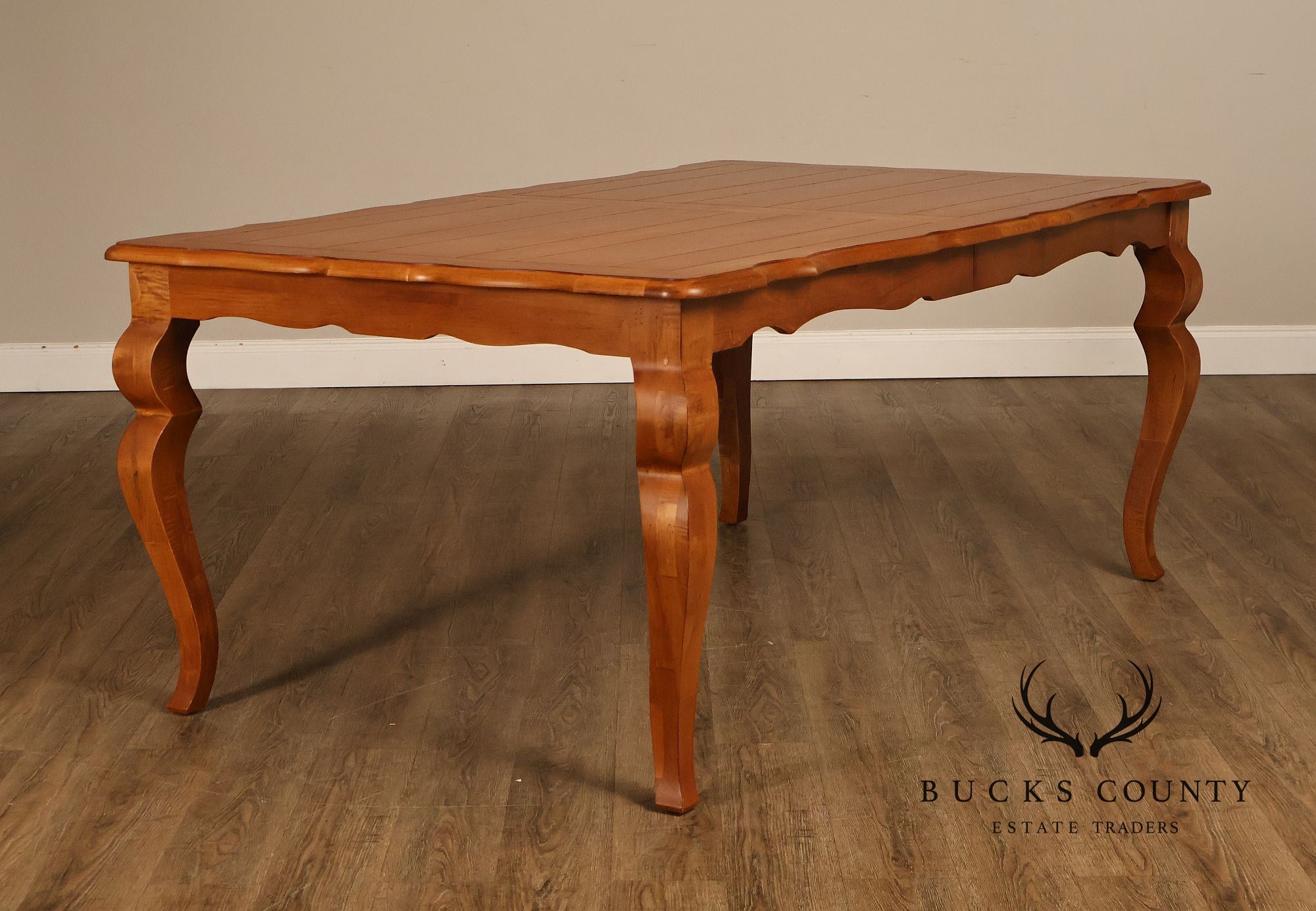 Ethan Allen 'Legacy' French Country Style Expandable Dining Table