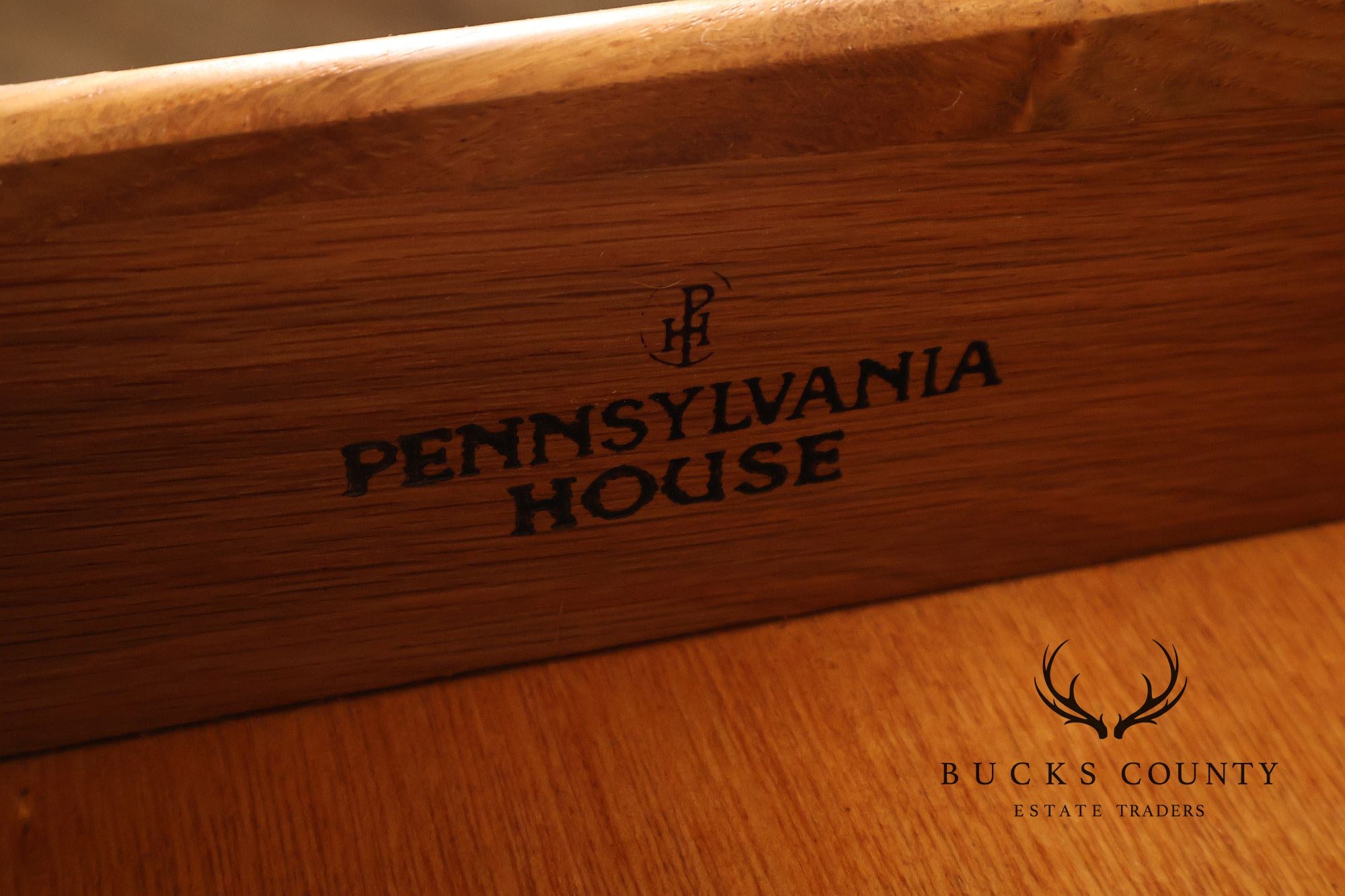 Pennsylvania House Traditional Cherry Flip Top Server