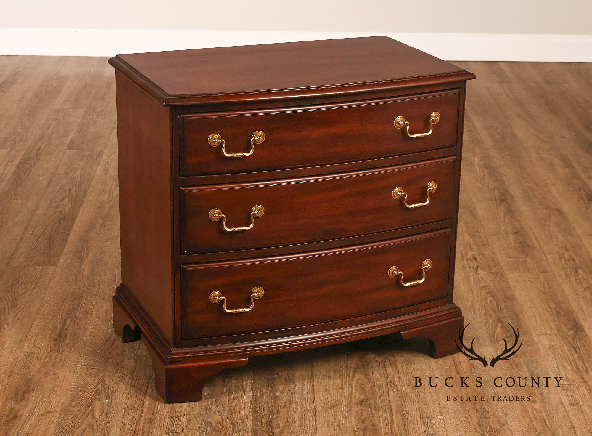 Henkel Harris Chippendale Style Pair Of Mahogany Bowfront Three-Drawer Nightstands