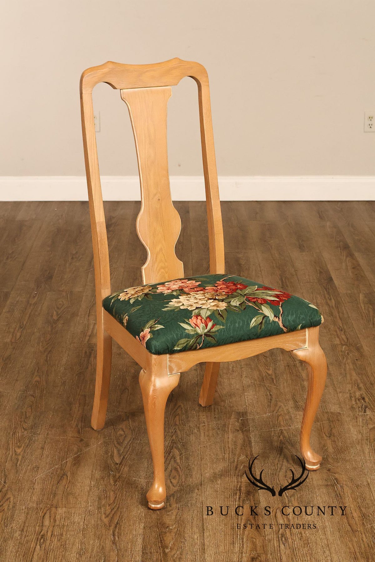 Vintage Hespeler Furniture Dining Table With Two Leaves And Six Dining Chairs