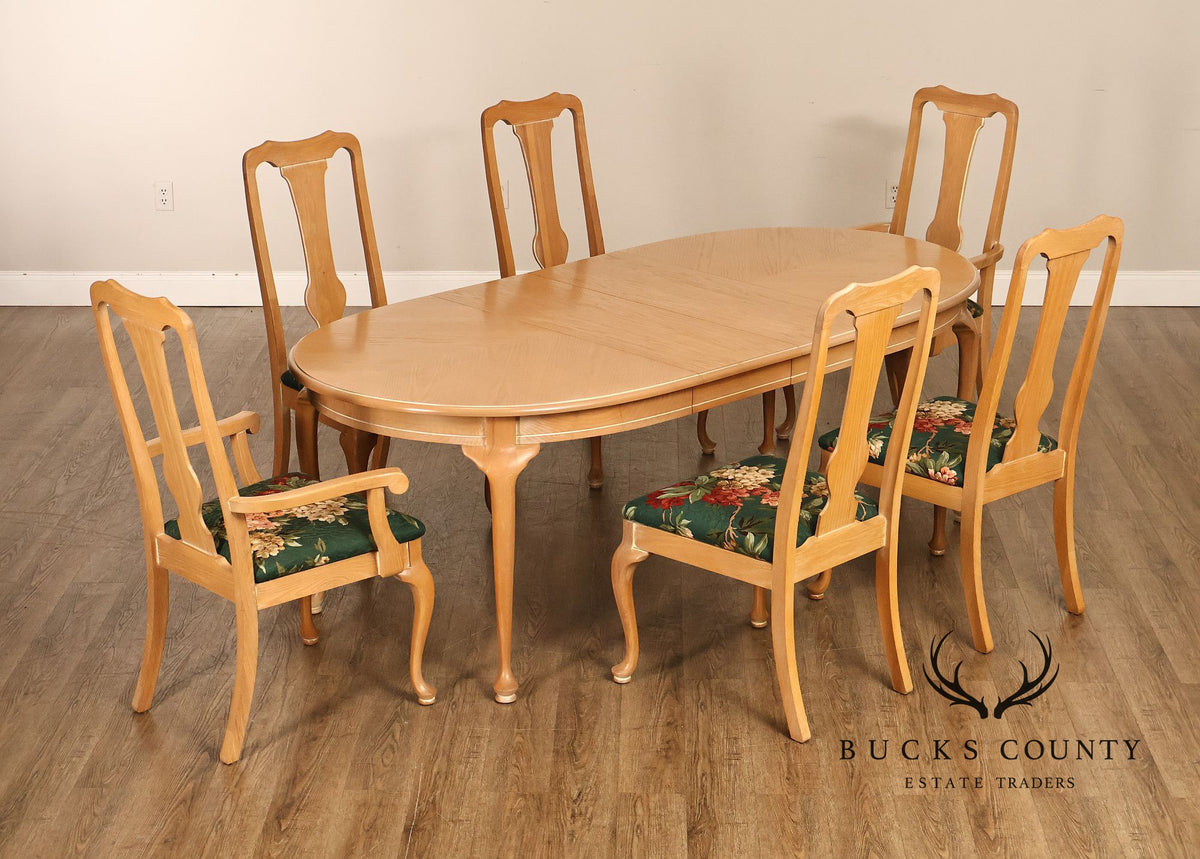 Vintage Hespeler Furniture Dining Table With Two Leaves And Six Dining Chairs