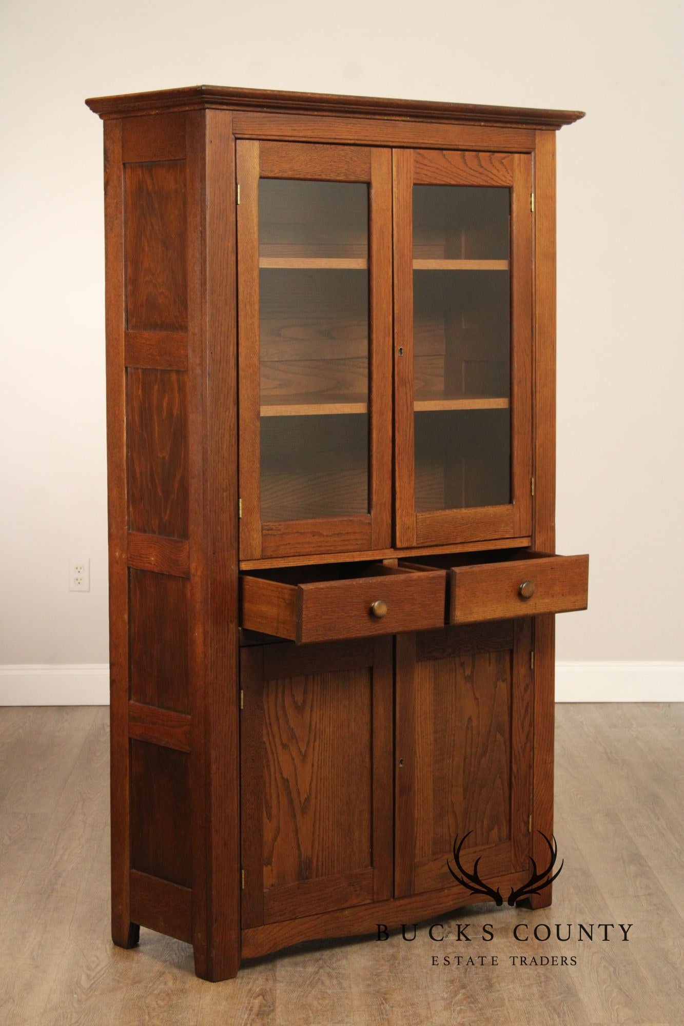 Vintage Oak Kitchen Flatwall Cabinet