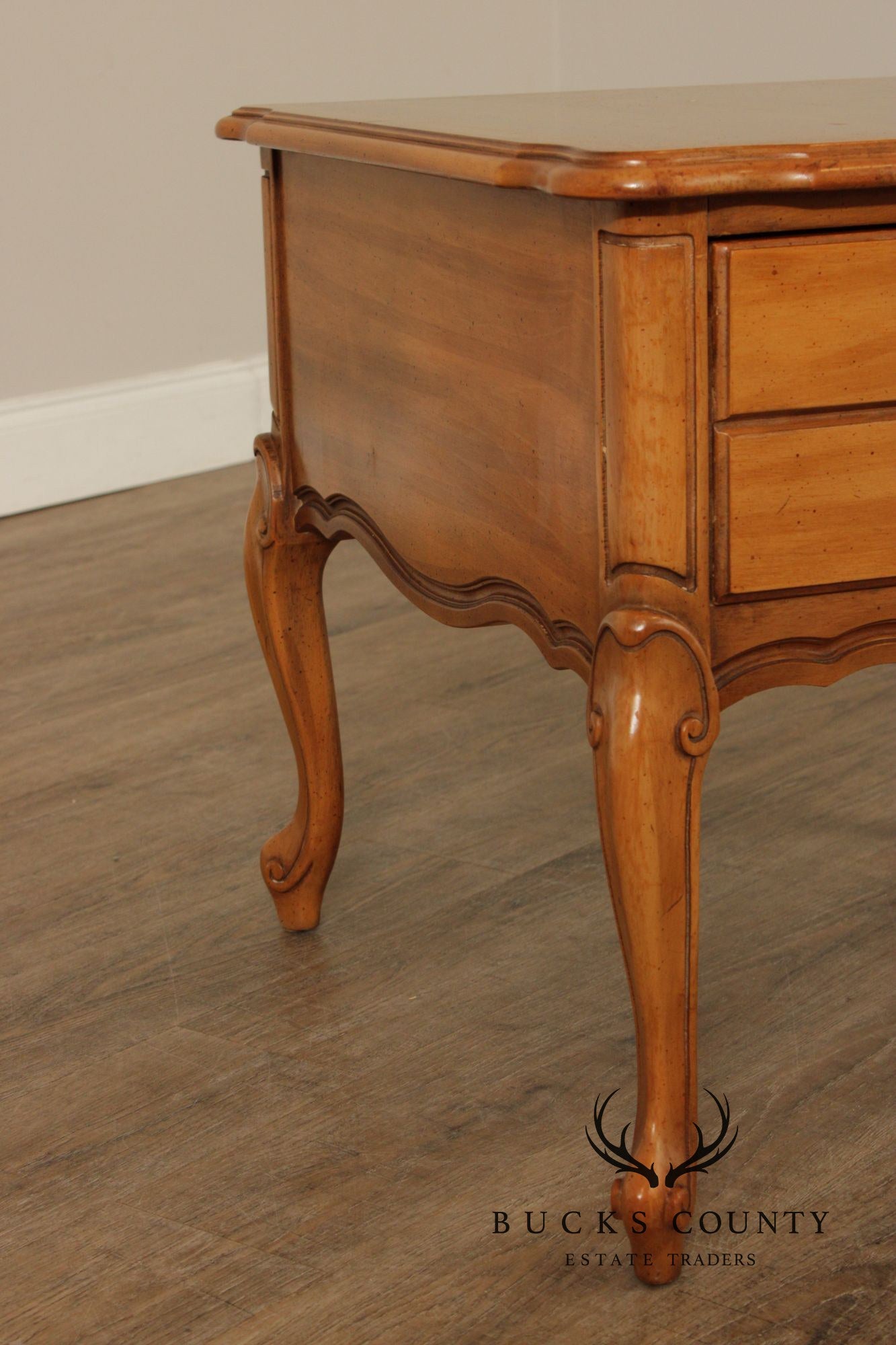 American Of Martinsville French Provincial Style Vintage Fruitwood End Table
