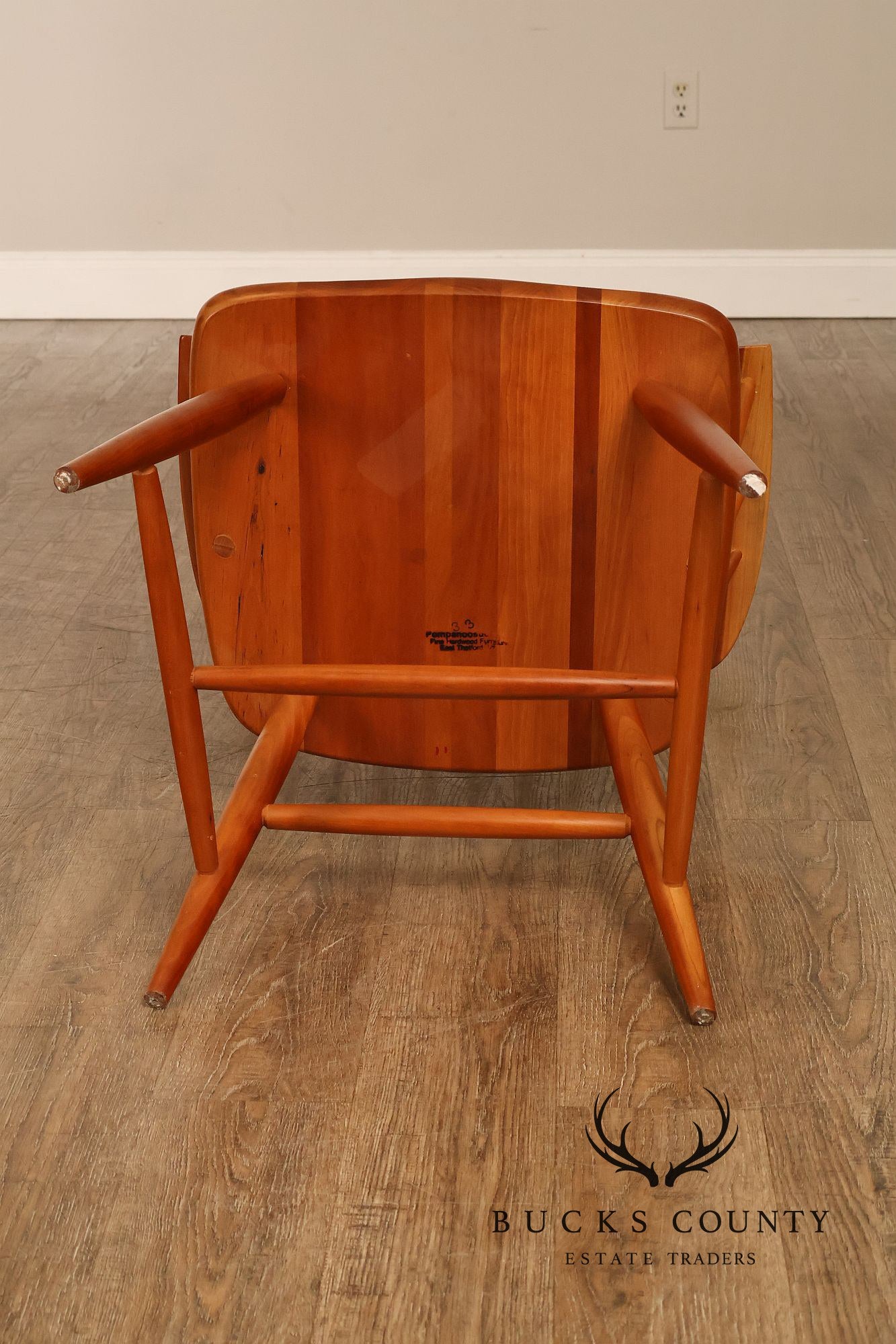 Pompanoosuc Mills Set Of Four Windsor Style Cherry Dining Chairs