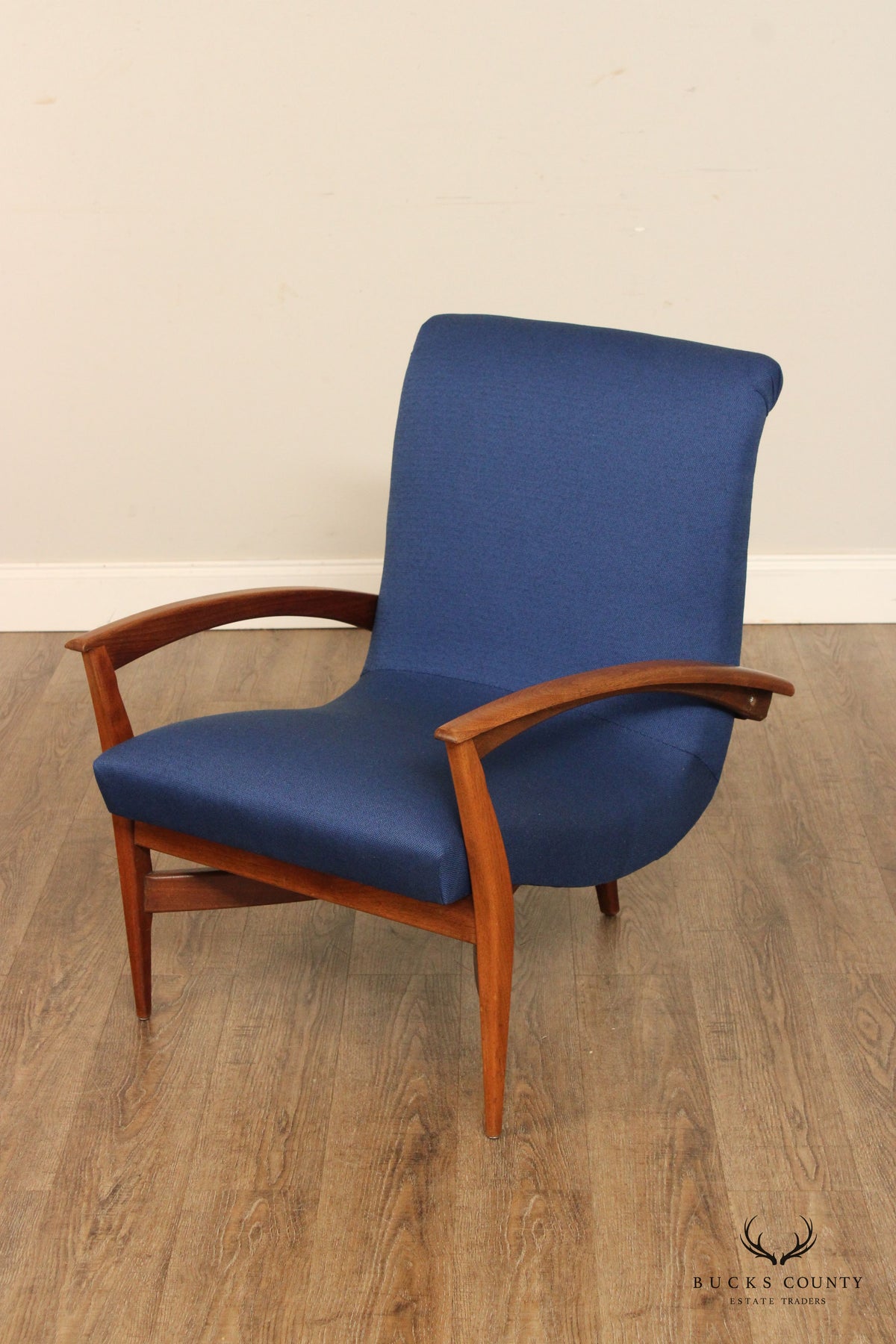 Quality Mid Century Modern Unusual Sculpted Walnut Pair Of Three Legged Lounge Chairs