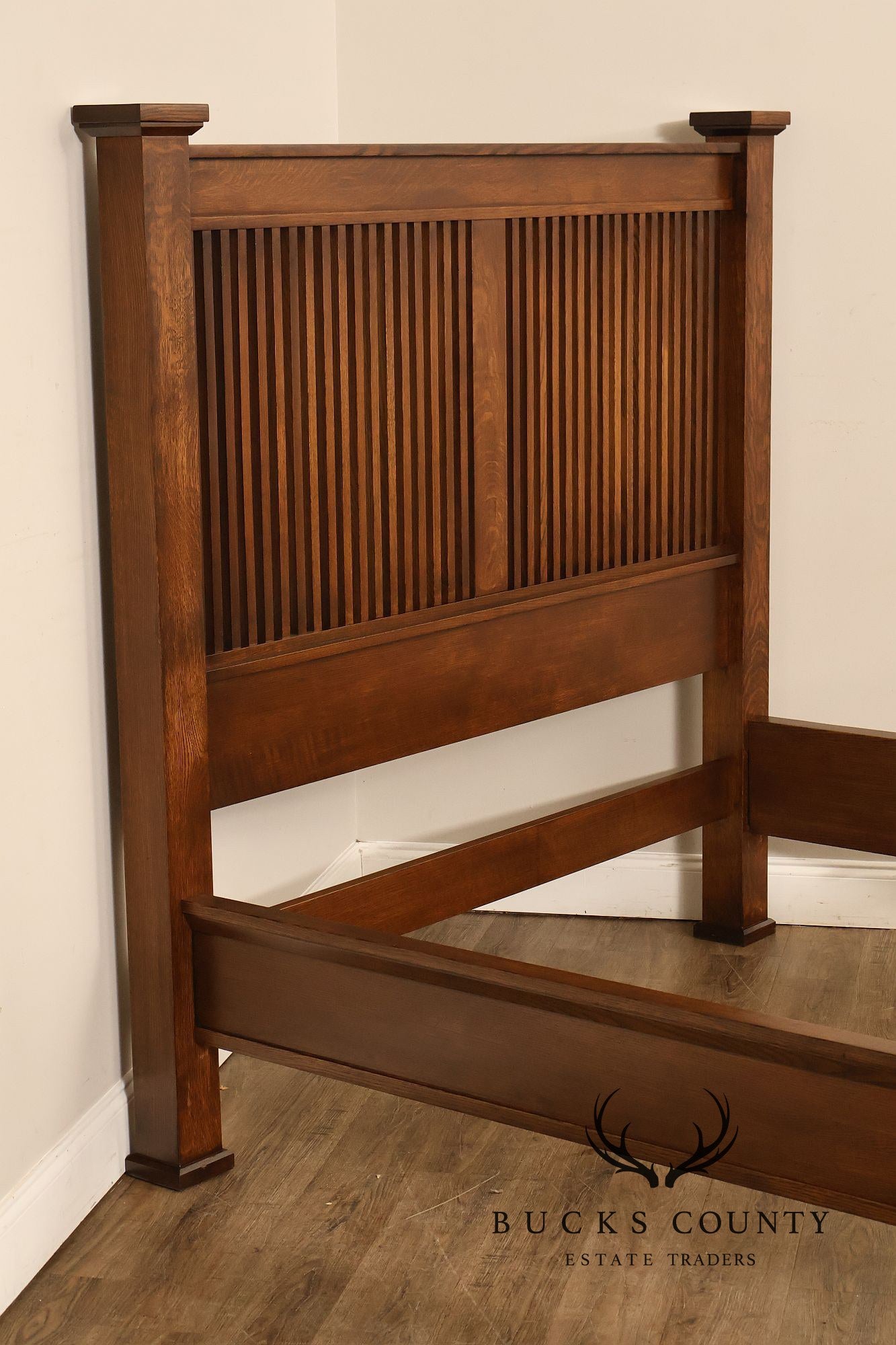 Stickley Mission Collection Queen Oak Prairie Bedframe