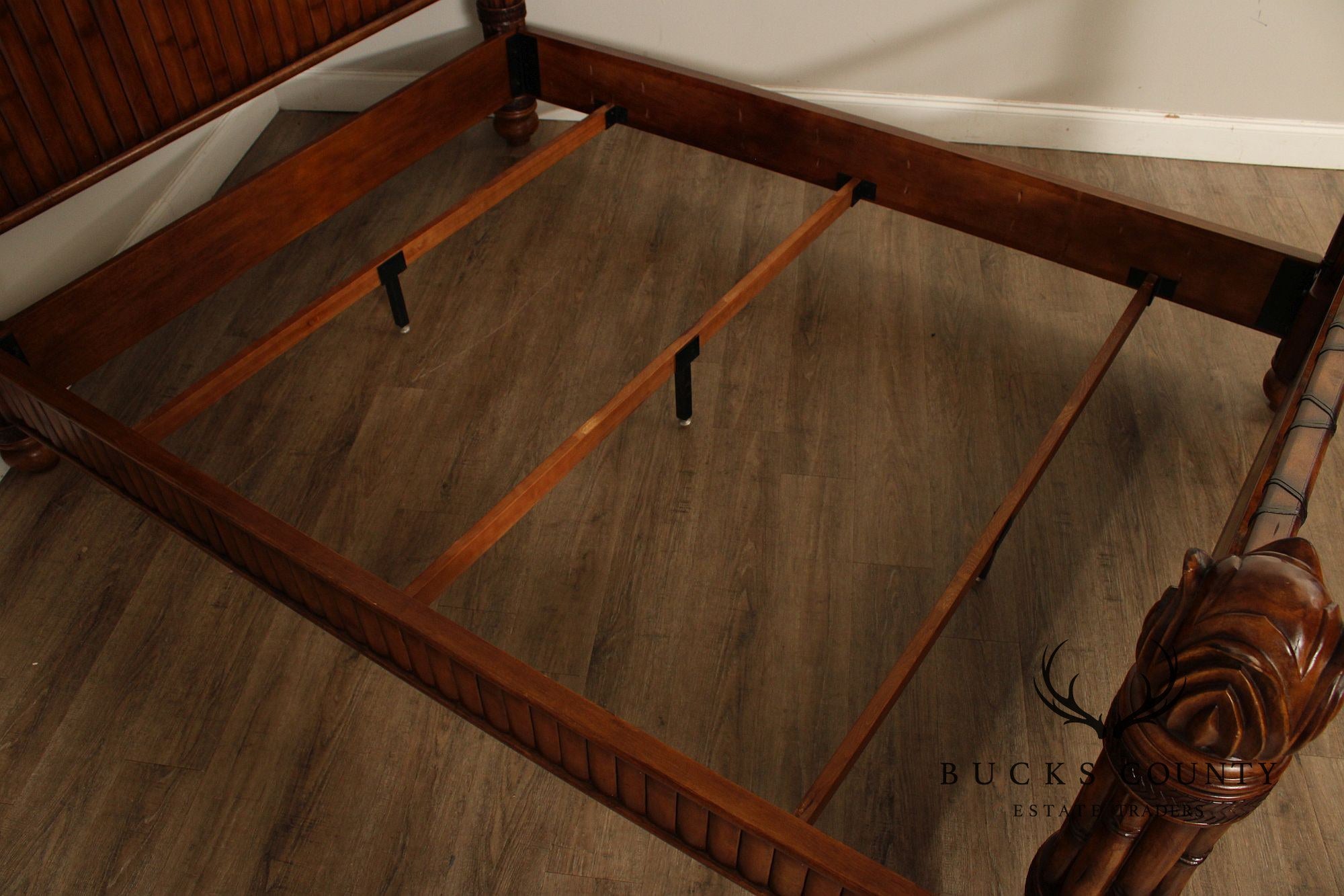 Tommy Bahama British Colonial Style Queen Poster Bed