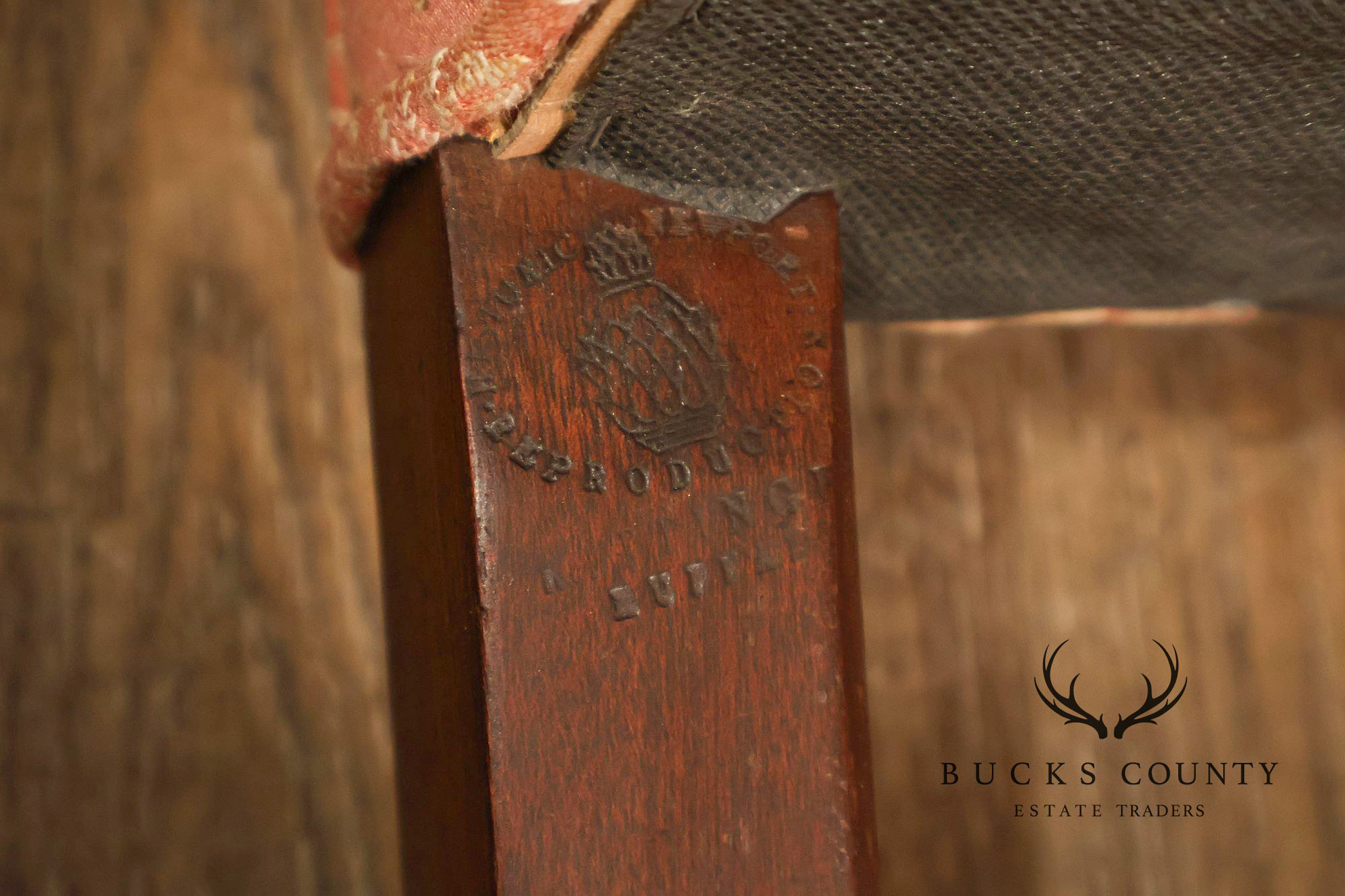 Kittinger Chippendale Style Mahogany Camel-Back Sofa Historic Newport Reproduction