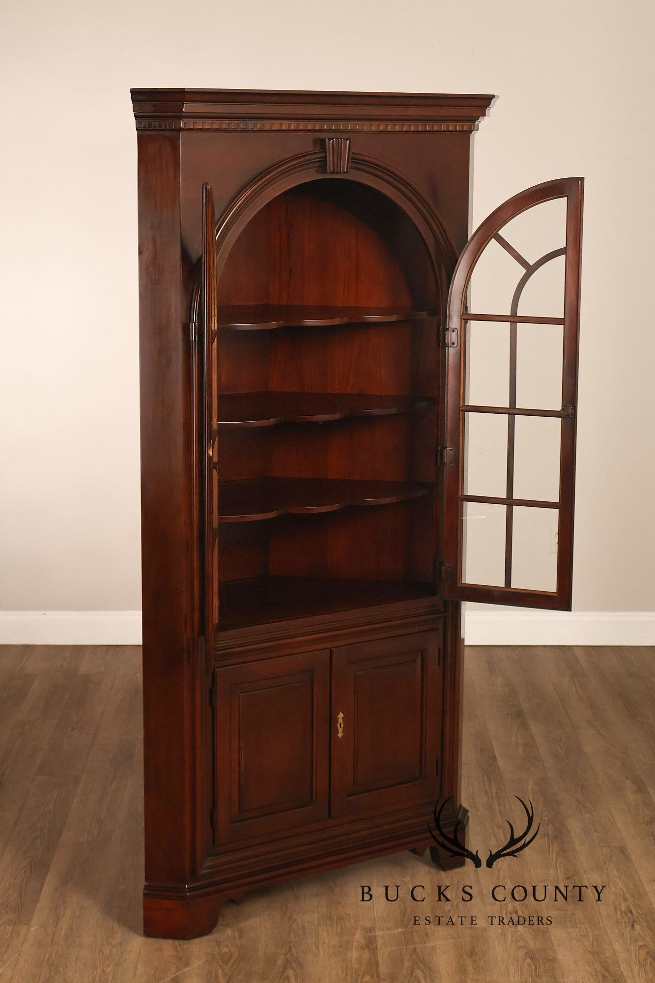 Statton Georgian Style Old Towne Cherry Corner Cabinet