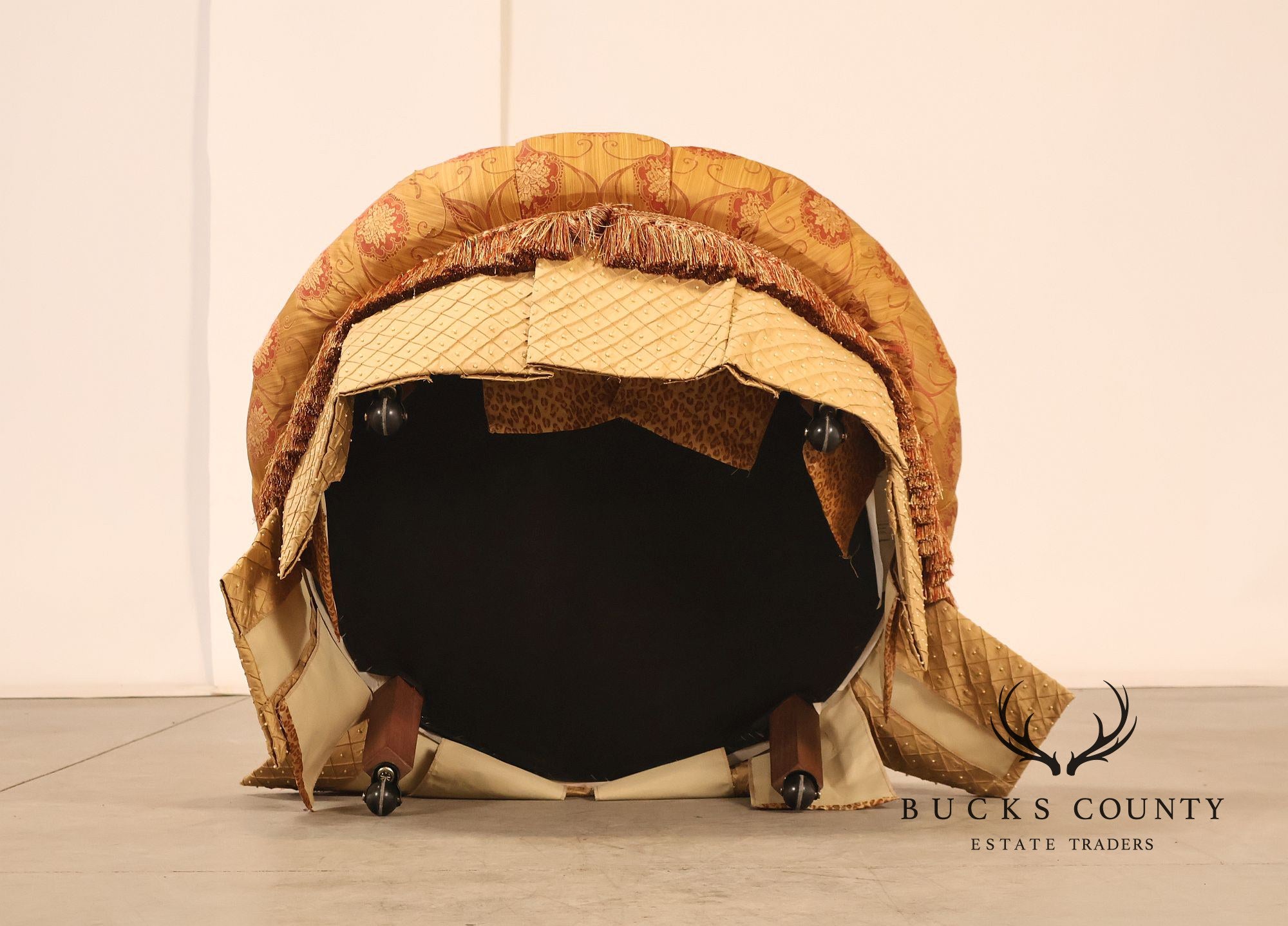 Key City Furniture Tufted Round Upholstered Ottoman With Fringe Skirt