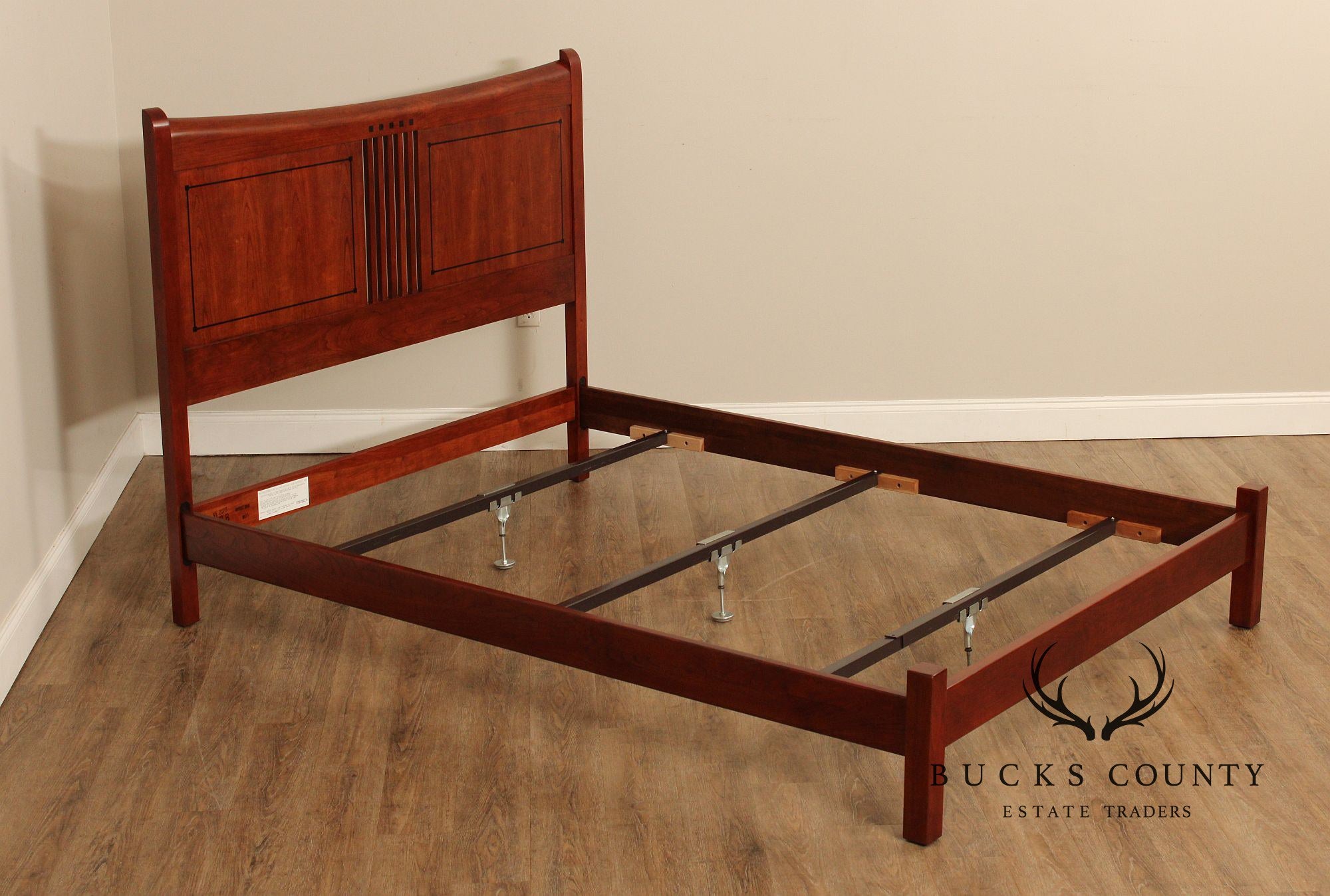 Stickley 21st Century Collection 'Sutton Place' Cherry Queen Bed