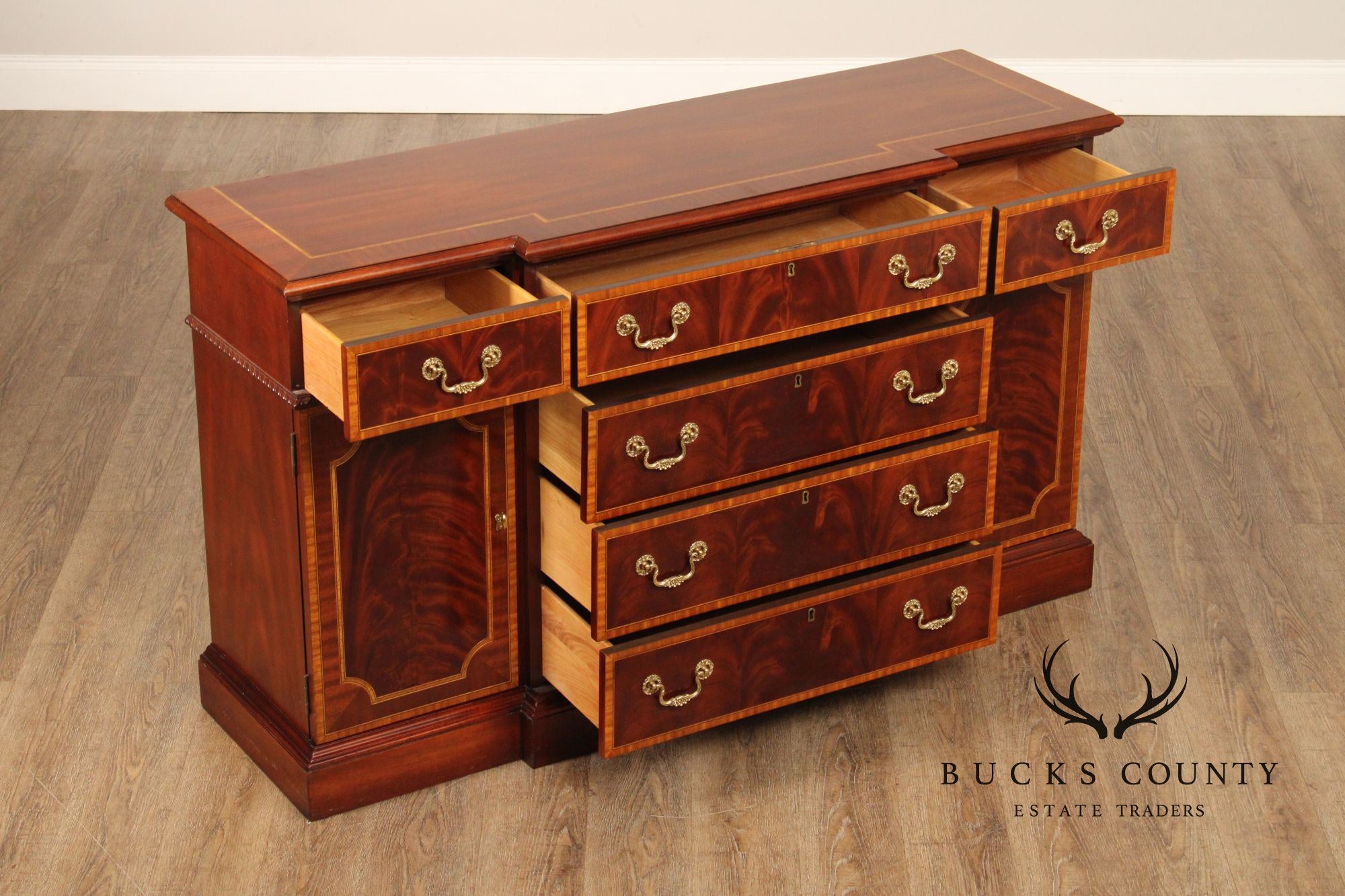Councill Craftsmen Georgian Style Banded Mahogany Buffet Sideboard