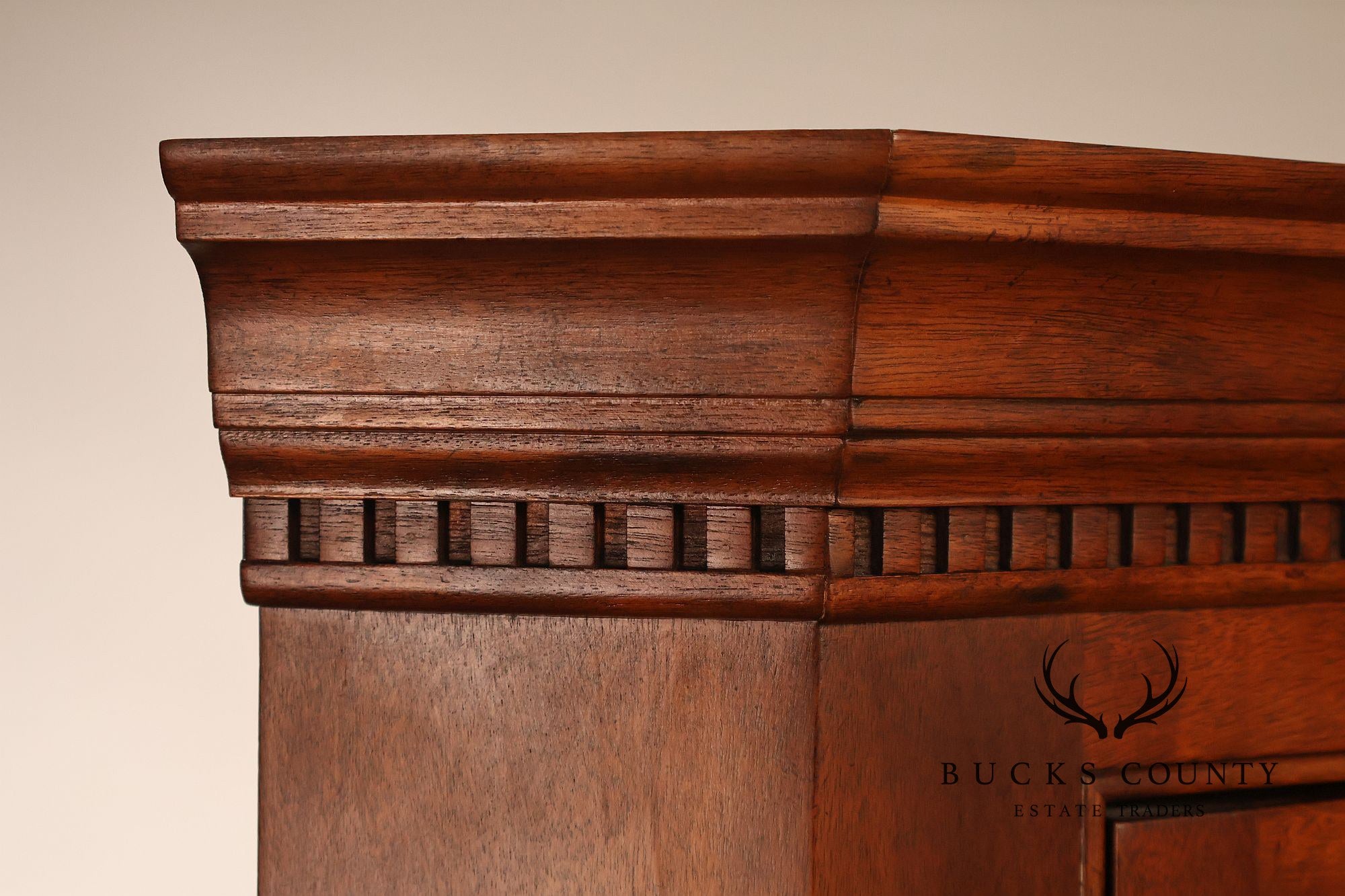 Stickley Traditional Newport Mahogany Lighted Corner Cabinet