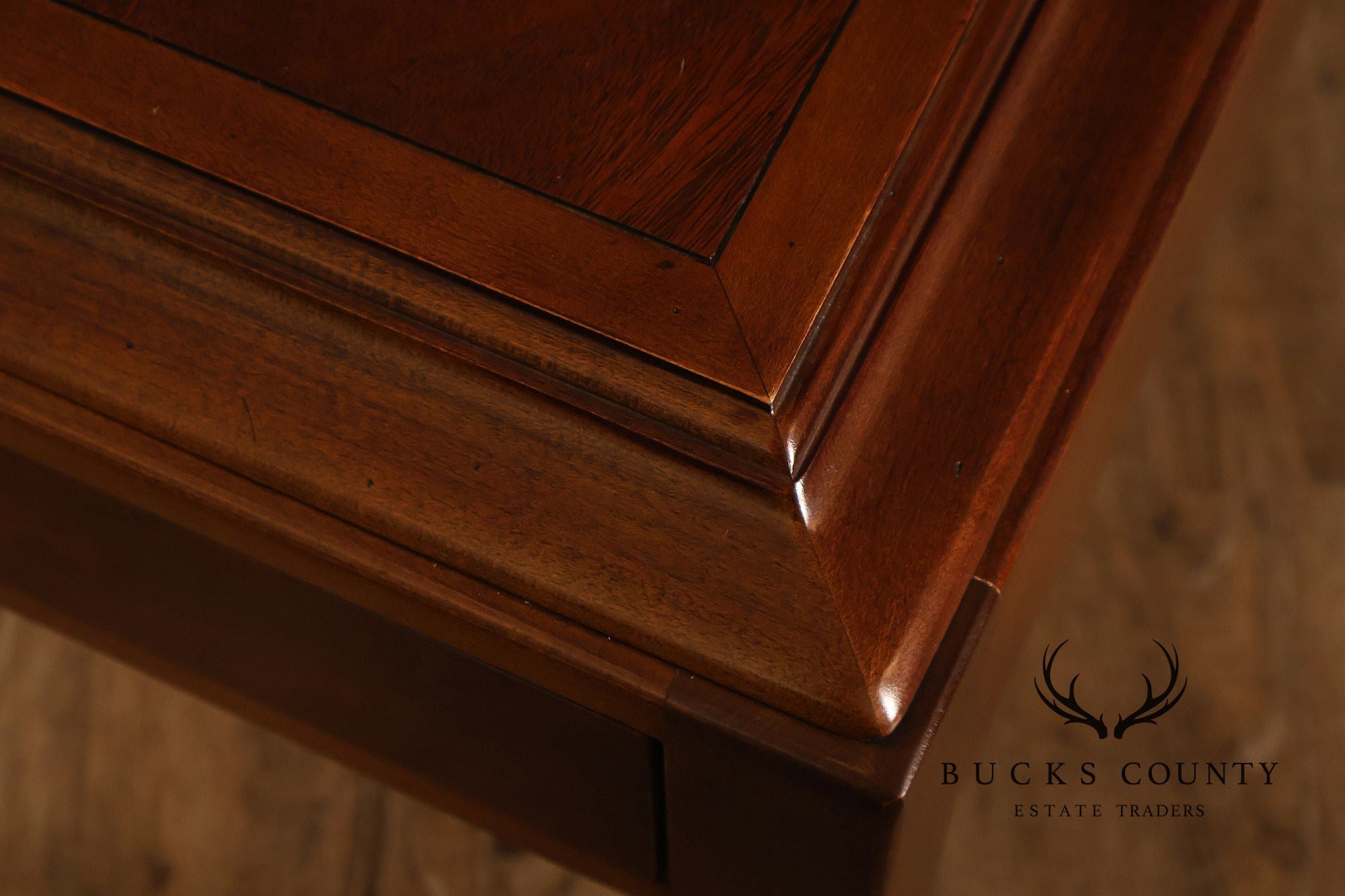 Hekman Ming Style Mahogany End Table