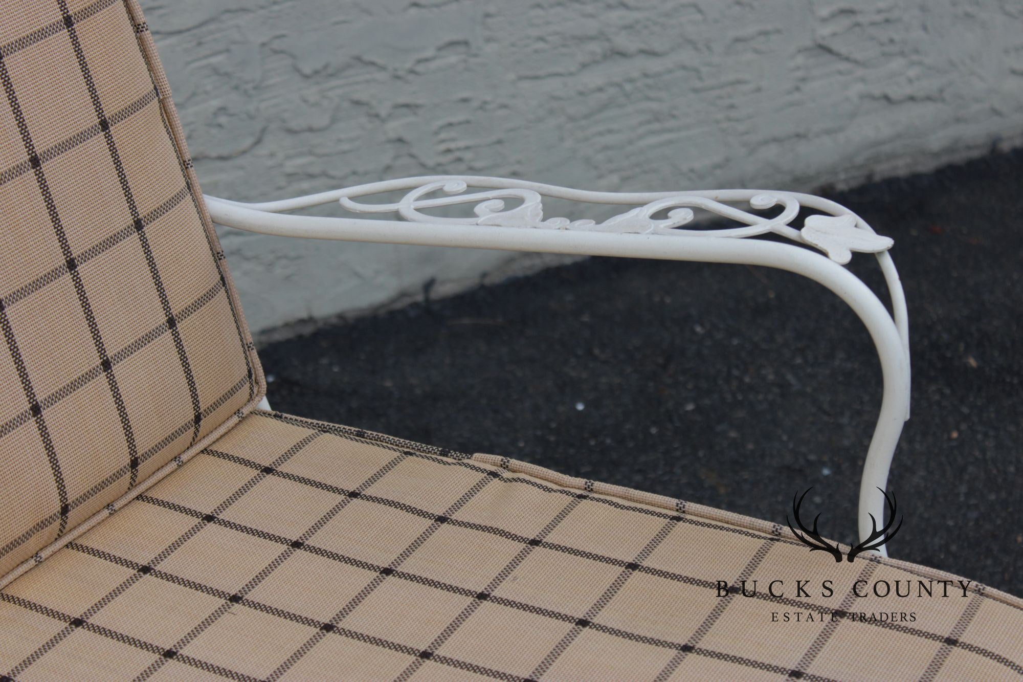 Lyon-Shaw Vintage Outdoor Patio Sofa With Scroll Iron Frame And Cushions