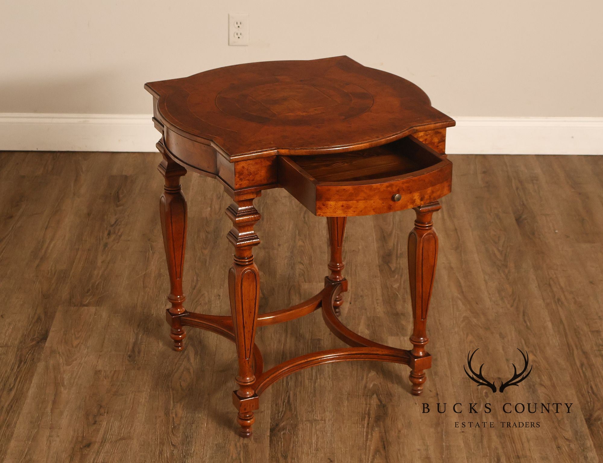 Koypthe Continental Style Walnut And Burl Walnut Inlaid Accent Table