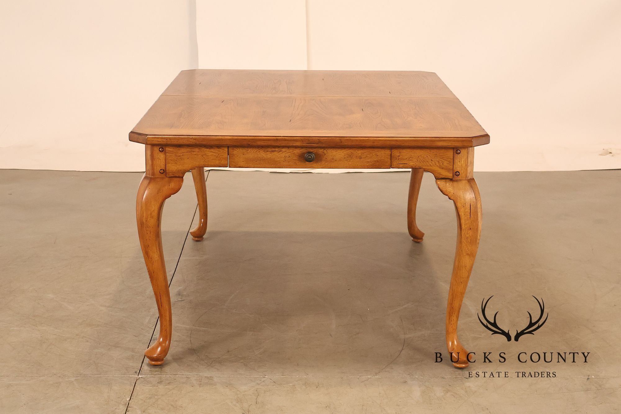 Thomasville Oak Expandable Dining Table