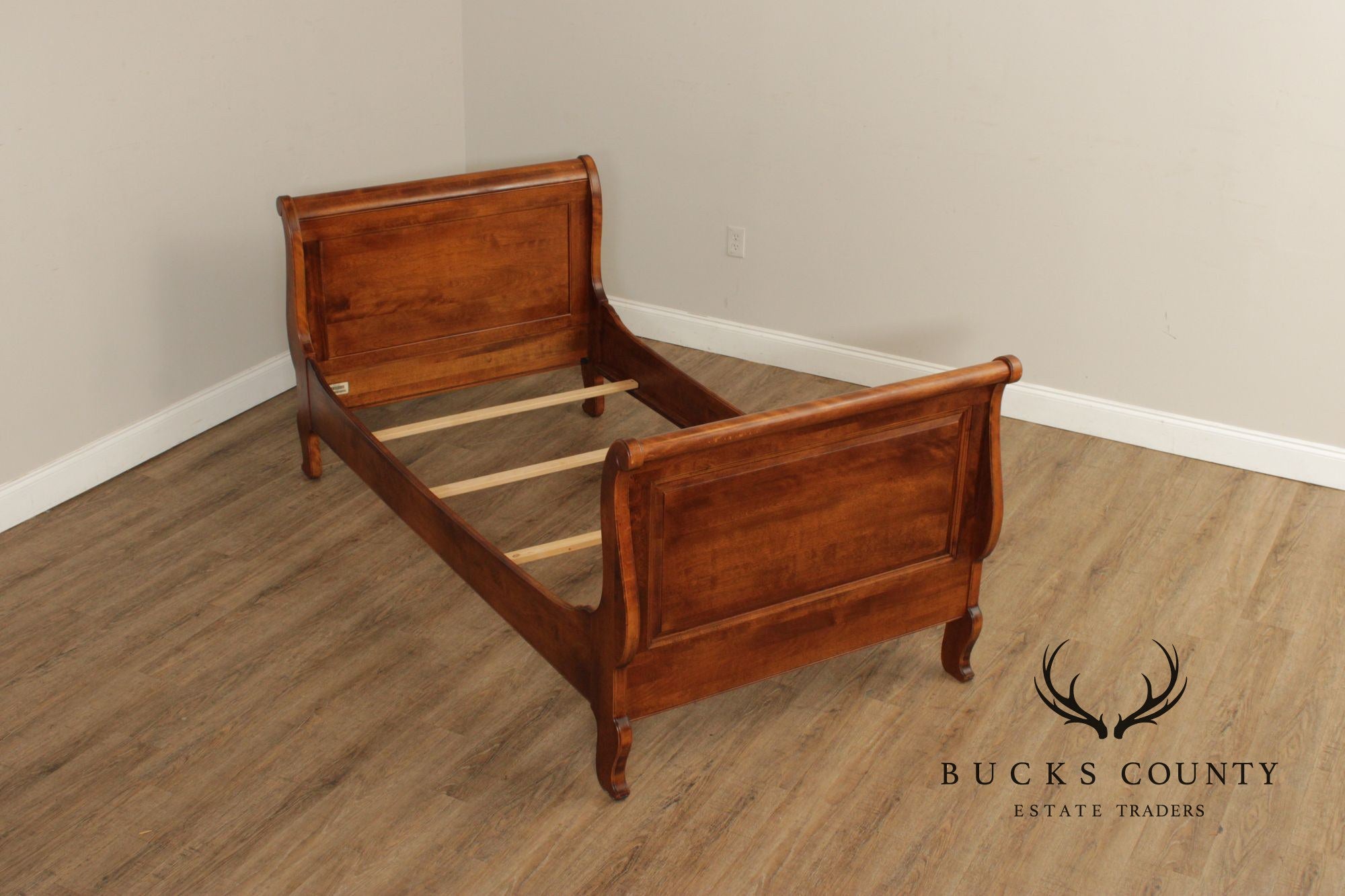 Ethan Allen 'Country French' Twin Sleigh Bed