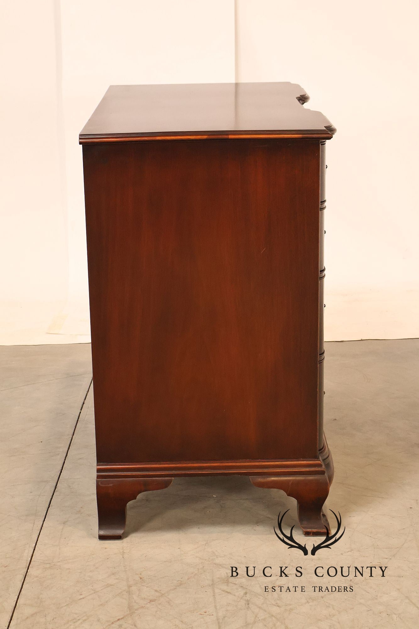 Kindel Chippendale Style Vintage Mahogany Block Front Chest Of Drawers