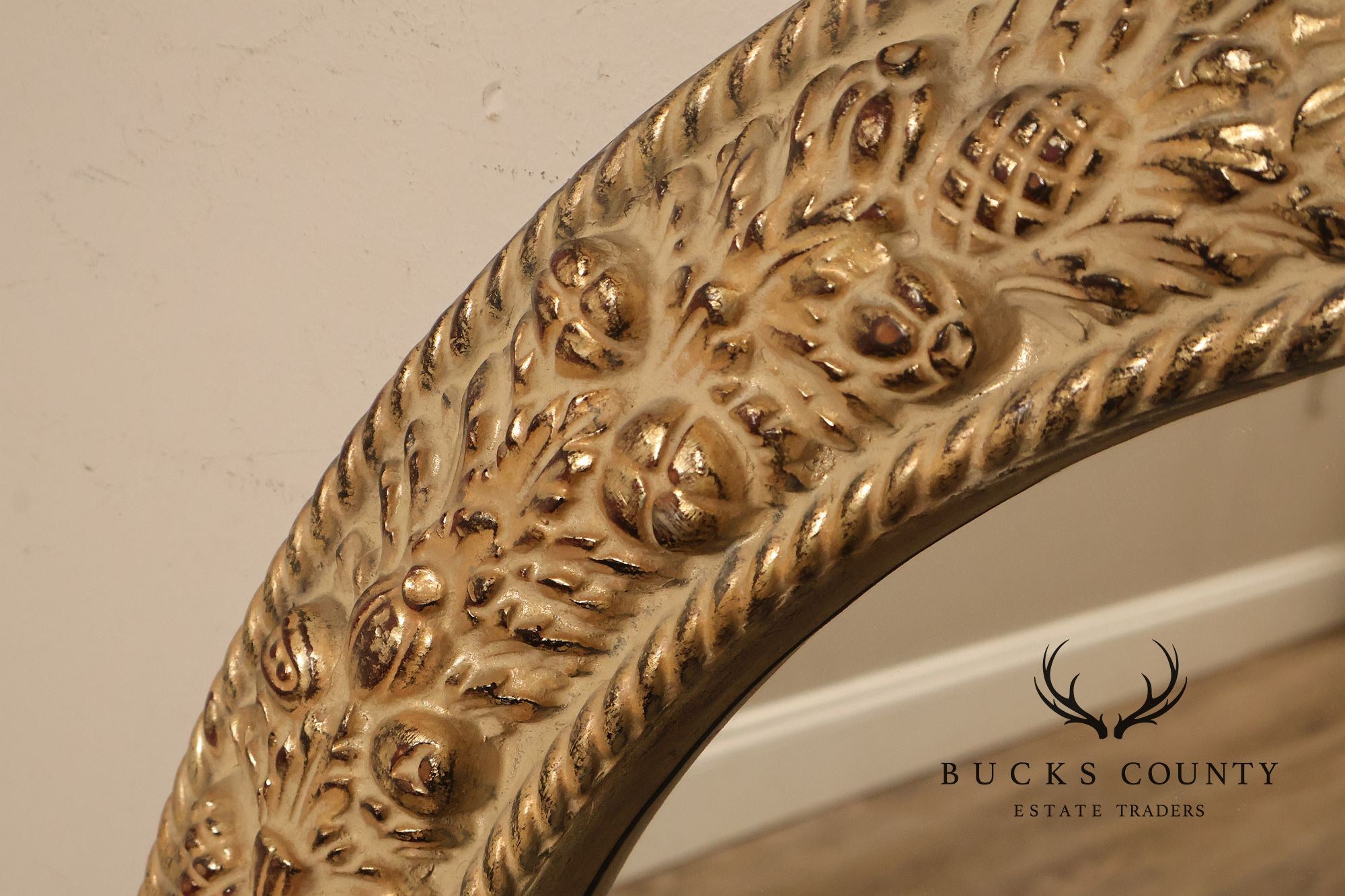 The Bombay Company 'Chardonnay' Round Carved Wall Mirror
