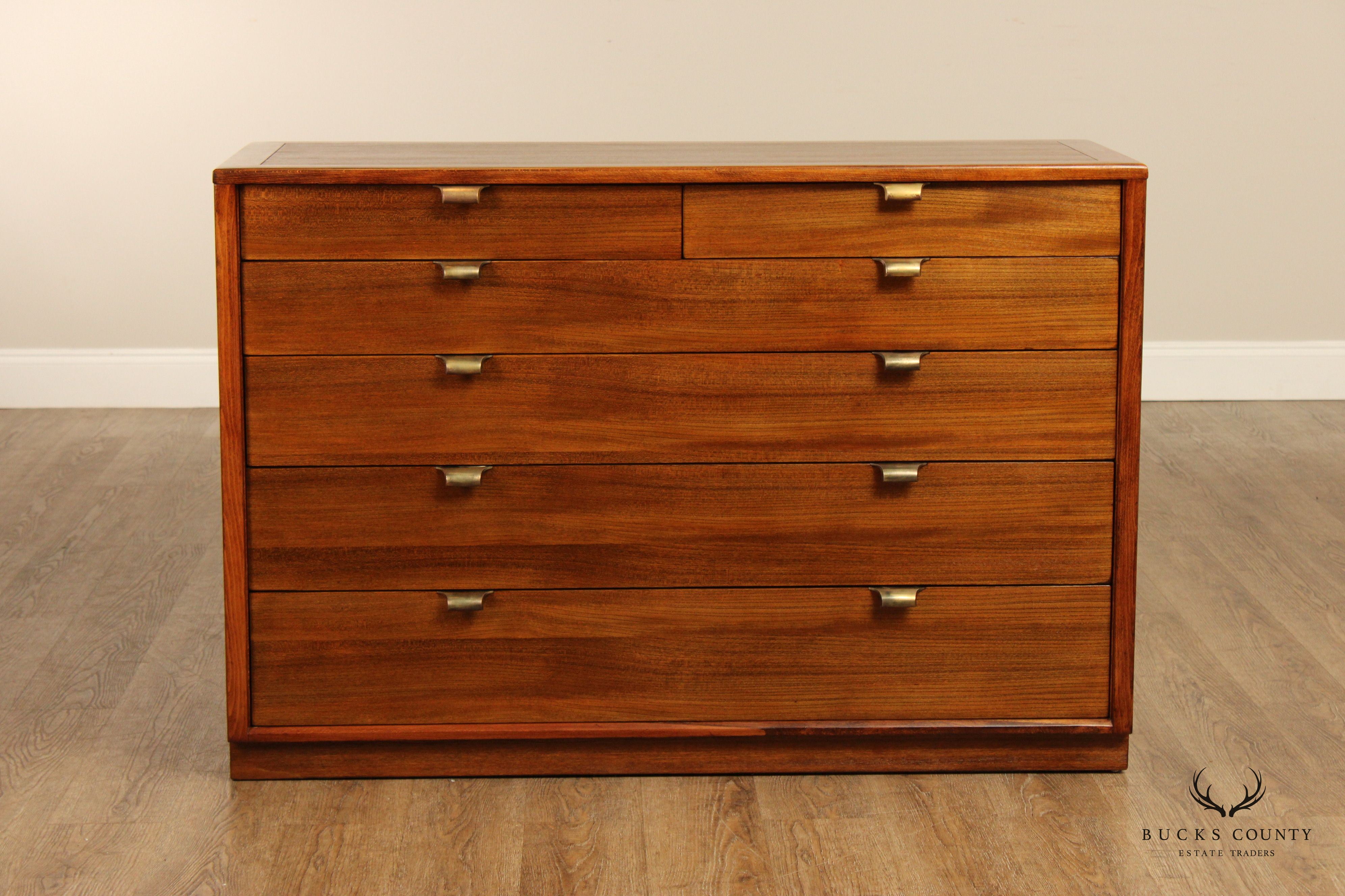 Drexel Mid Century Modern 'Precedent' Chest of Drawers