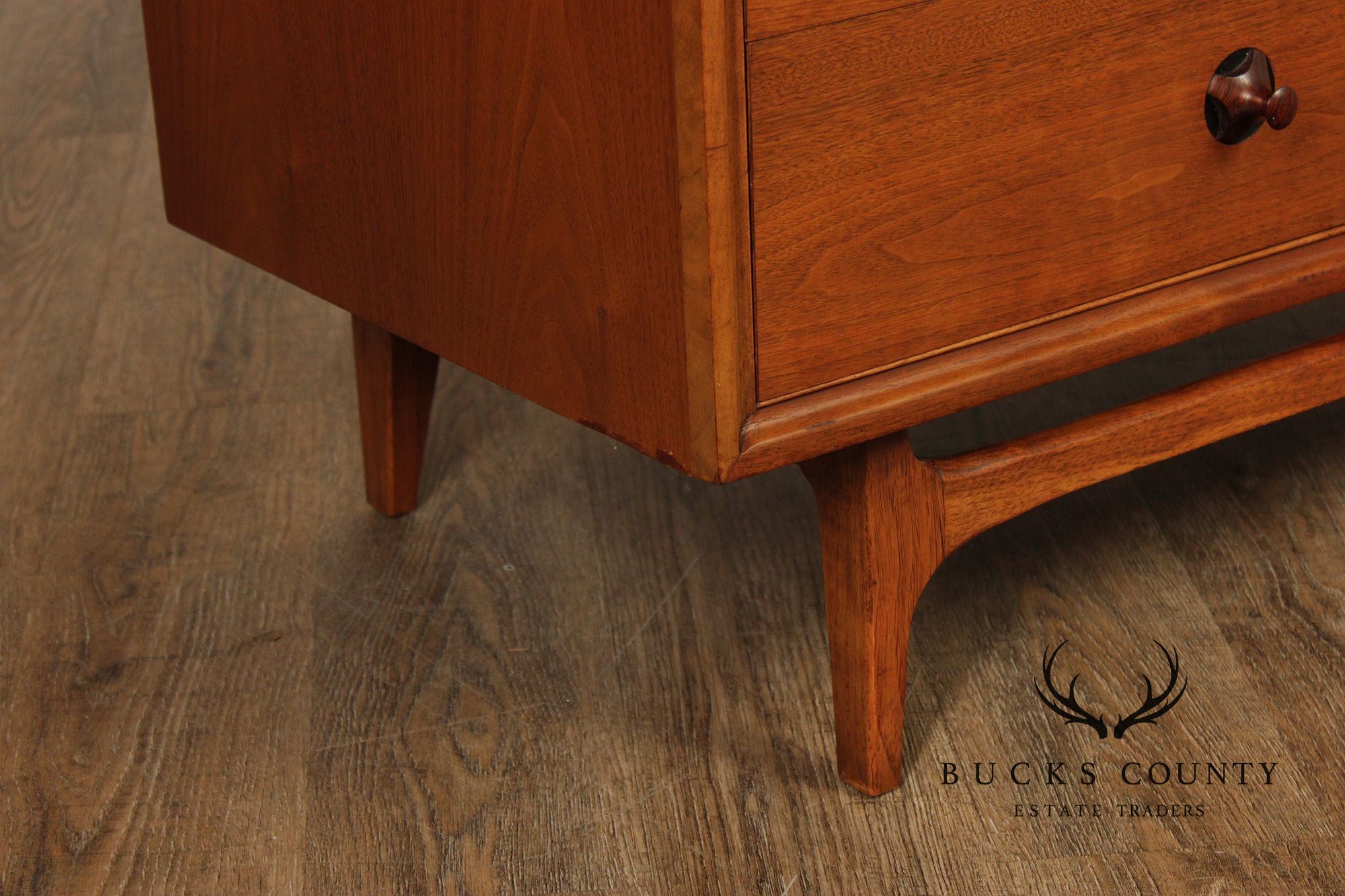 Thomasville Motif Mid-Century Modern Walnut Triple Dresser