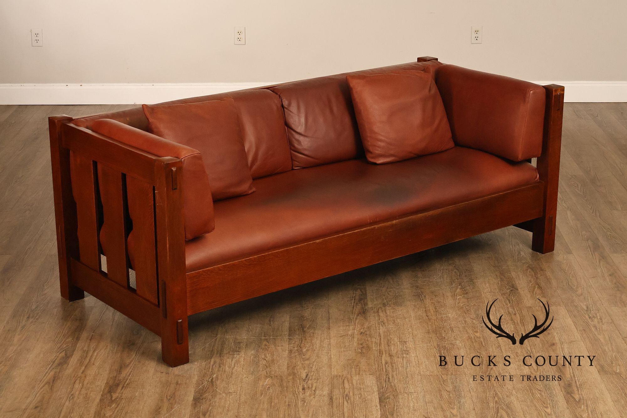 Stickley Mission Collection Oak Settle With Leather Cushions