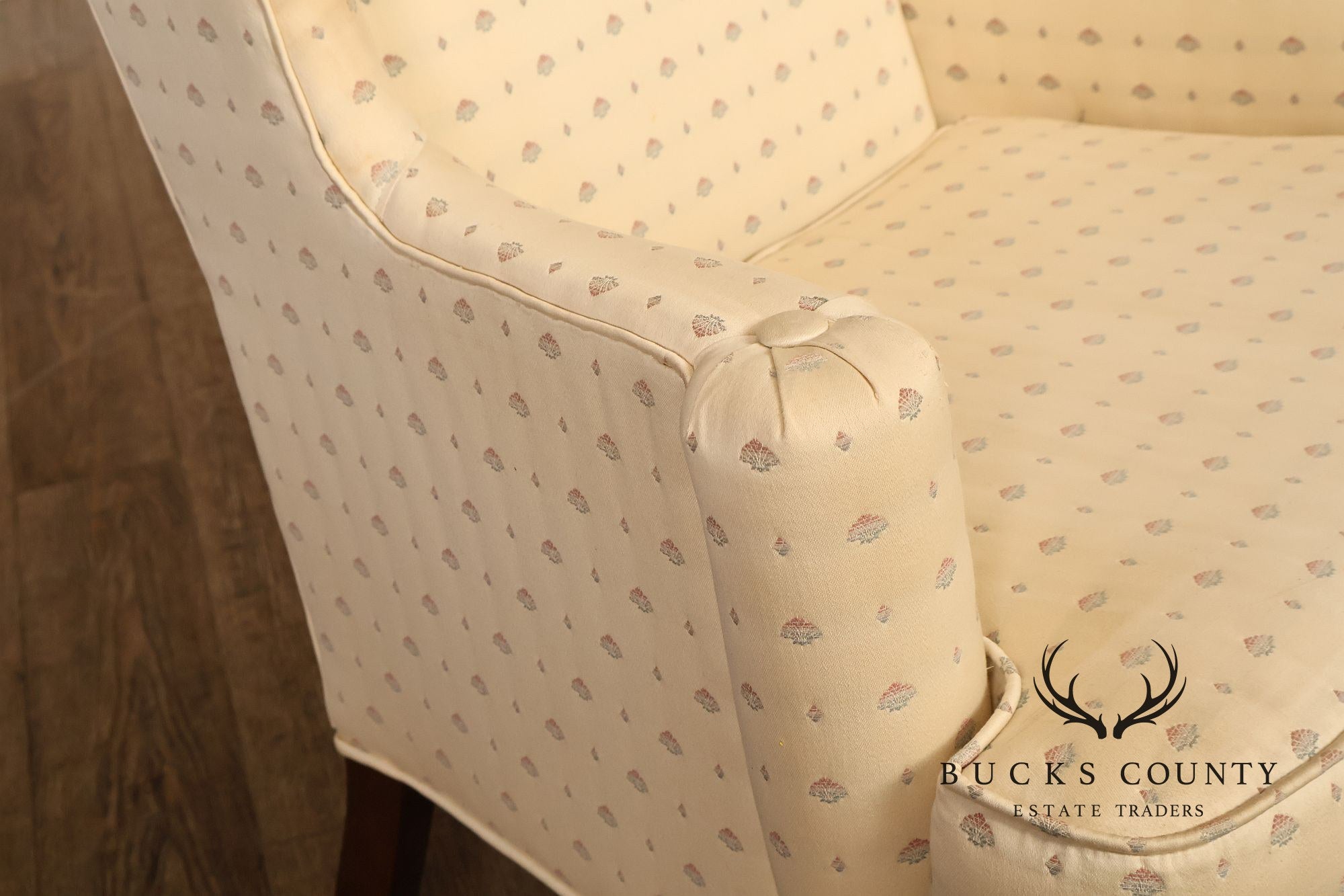 Ethan Allen Queen Anne Style Vintage Pair of Wing Chairs