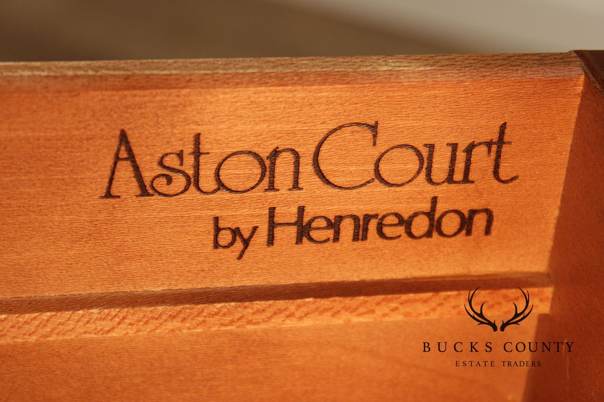 Henredon Aston Court Mahogany Ten Drawer Dresser