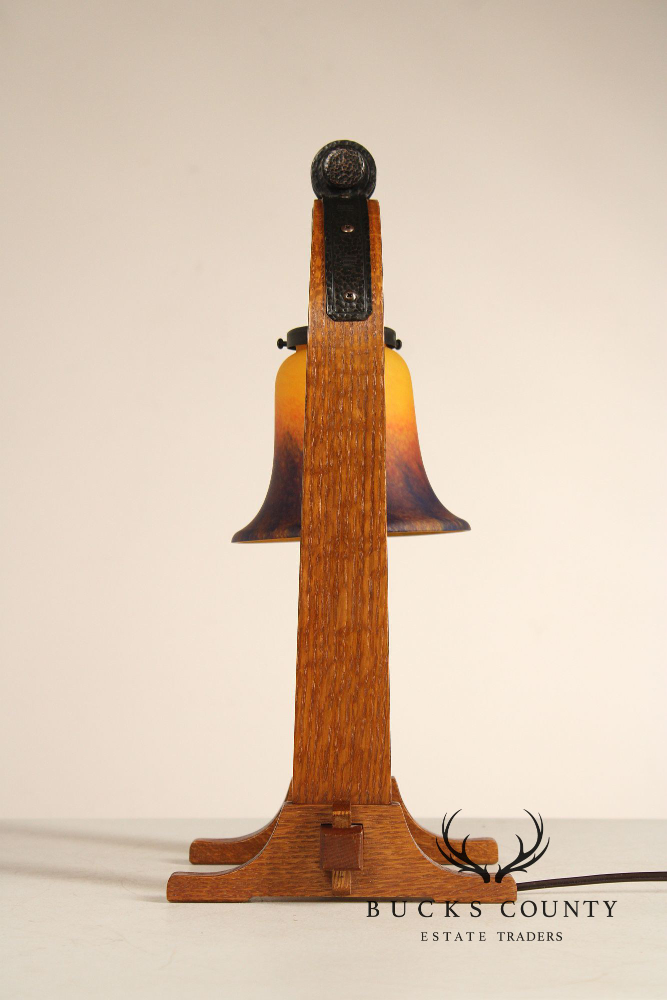 Stickley Mission Collection Oak Table Lamp With Art Glass Shade