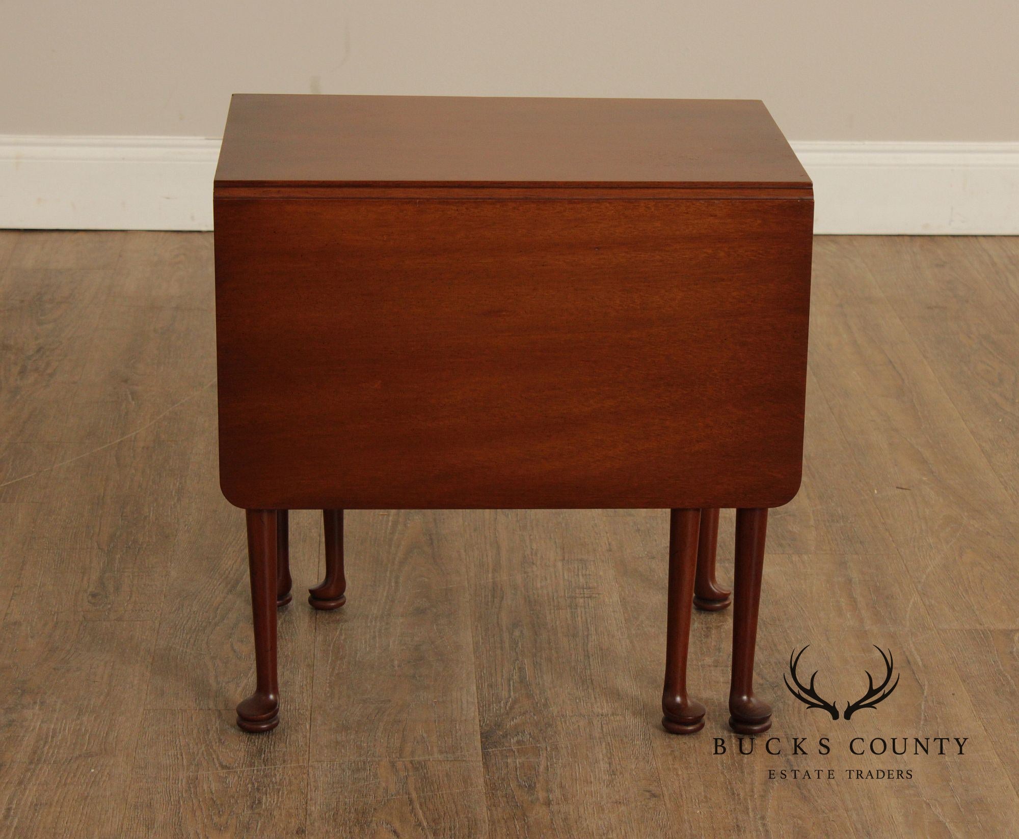 Biggs Queen Anne Style Mahogany Drop Leaf Side Table