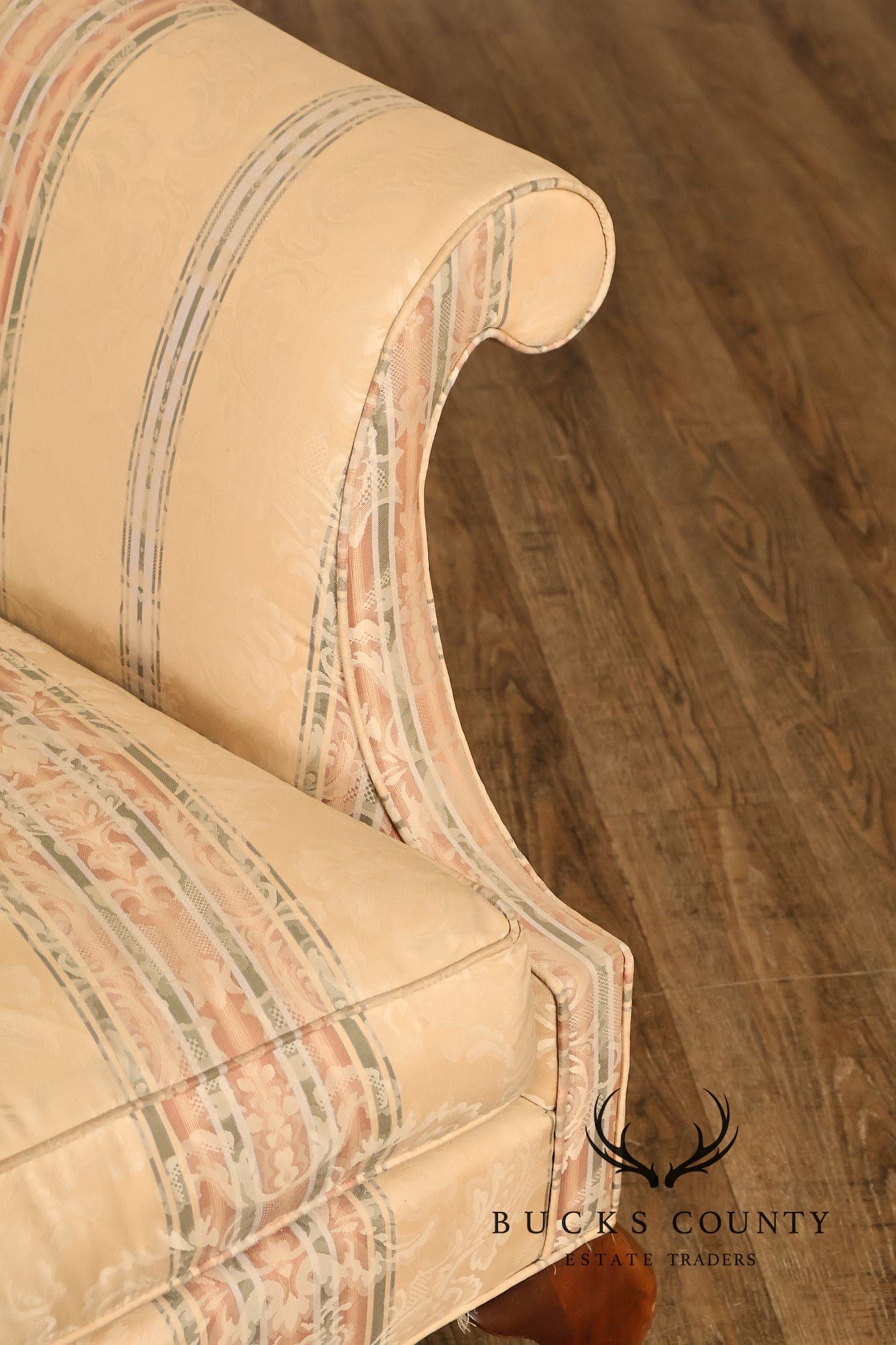 Hickory Chair 'Historical James River Plantations' Mahogany Camelback Sofa