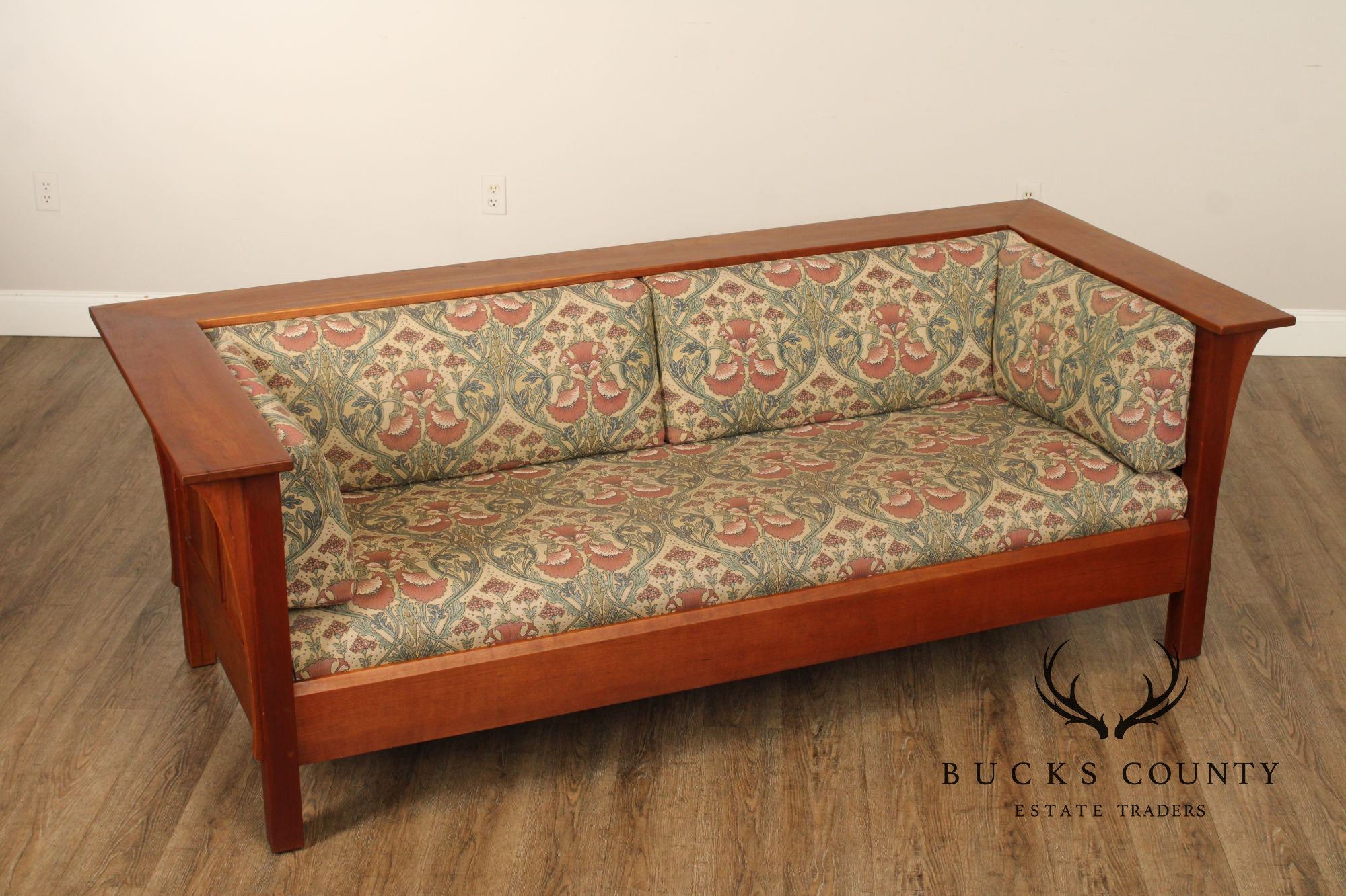 Stickley Mission Collection Cherry Prairie Settle