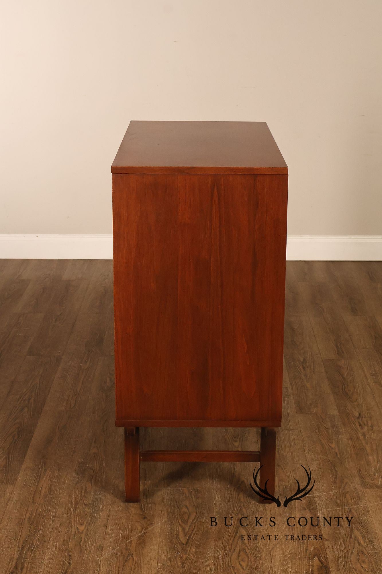 Mid Century Modern Walnut Chest of Drawers