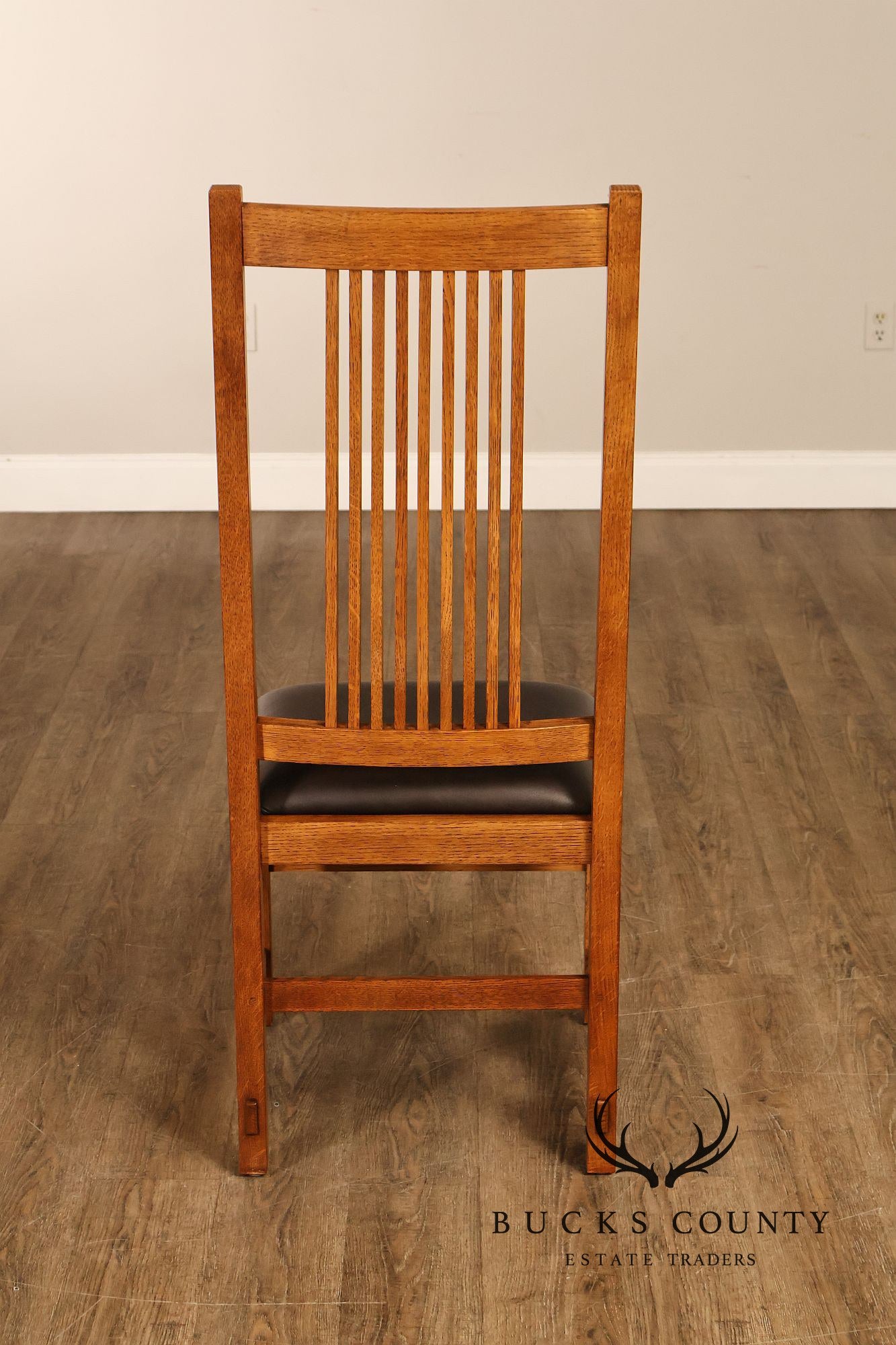Stickley Mission Collection Set of Eight Oak Spindle Dining Chairs