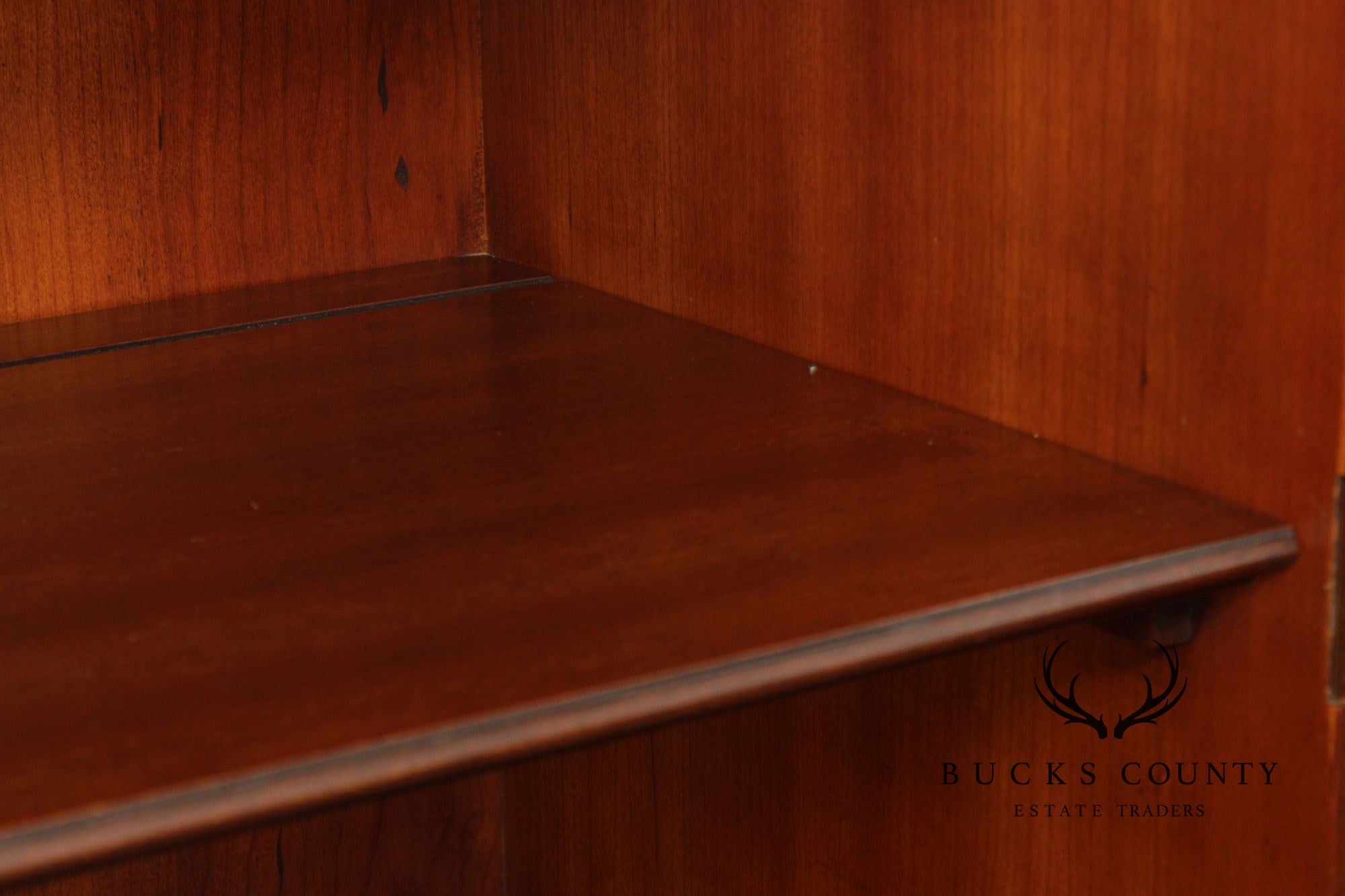 Drexel Chippendale Style Cherry Bookcase Display Cabinet