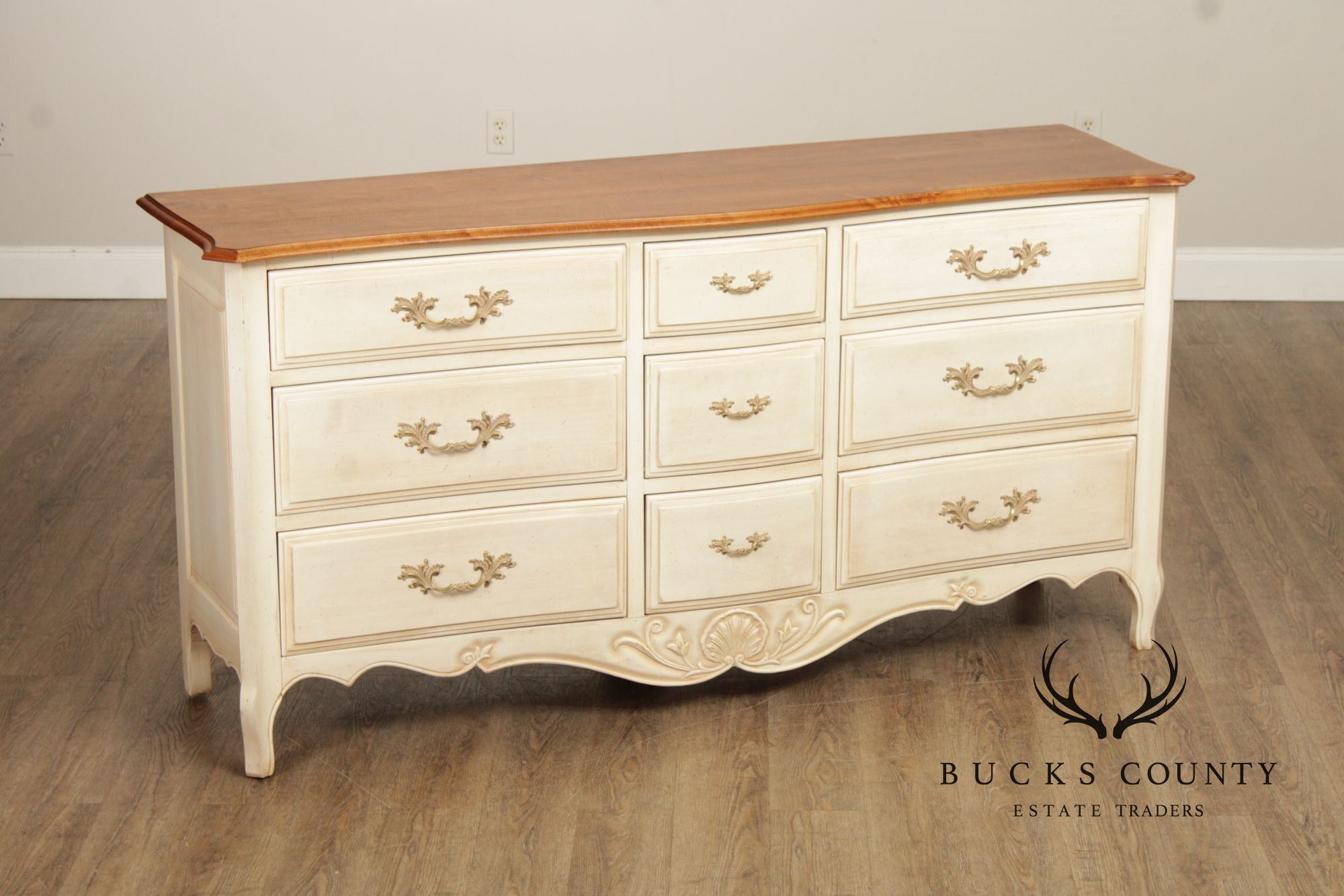 Ethan Allen French Country Style Painted Dresser