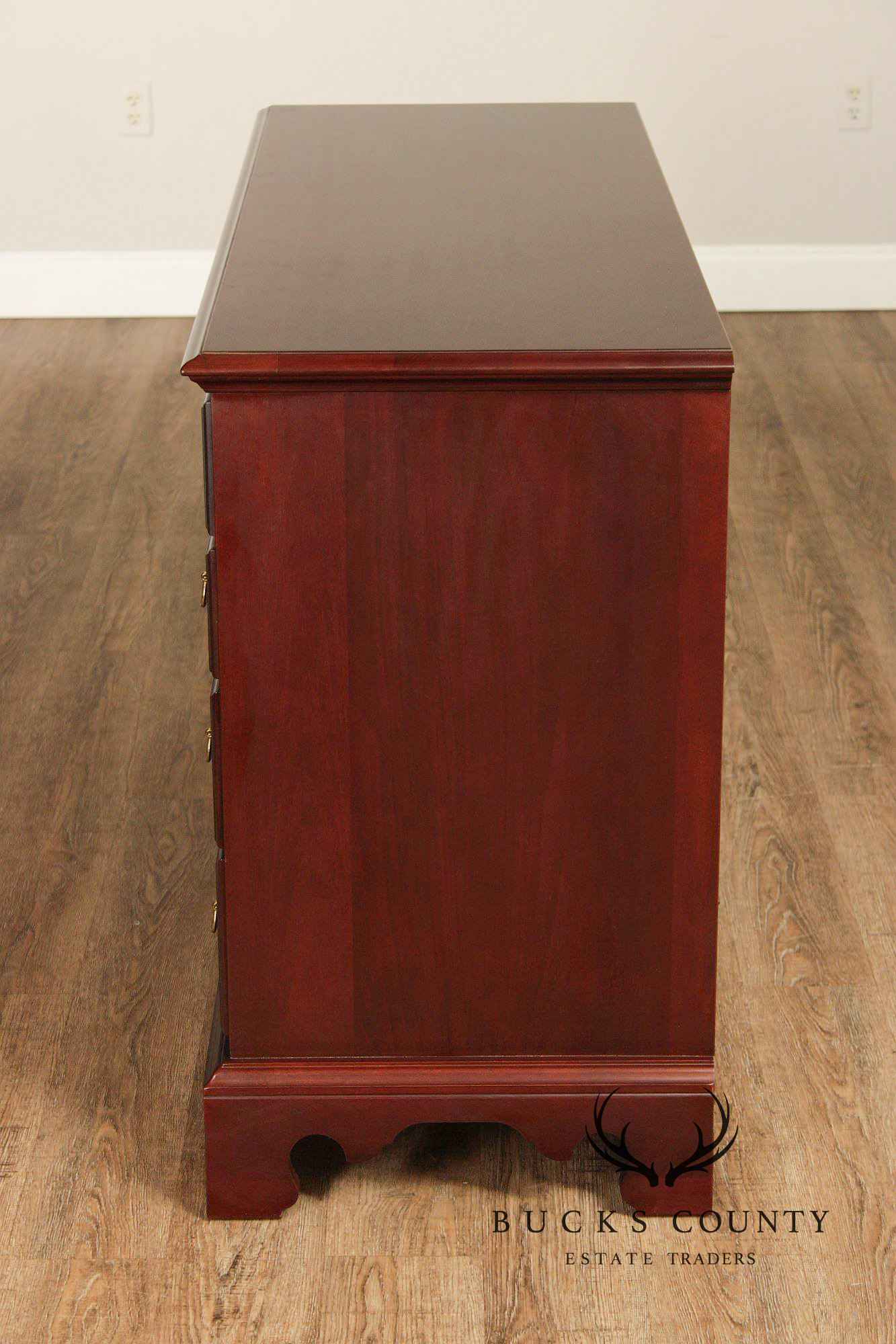 Link Taylor Heirloom Solid Mahogany Nine Drawer Dresser