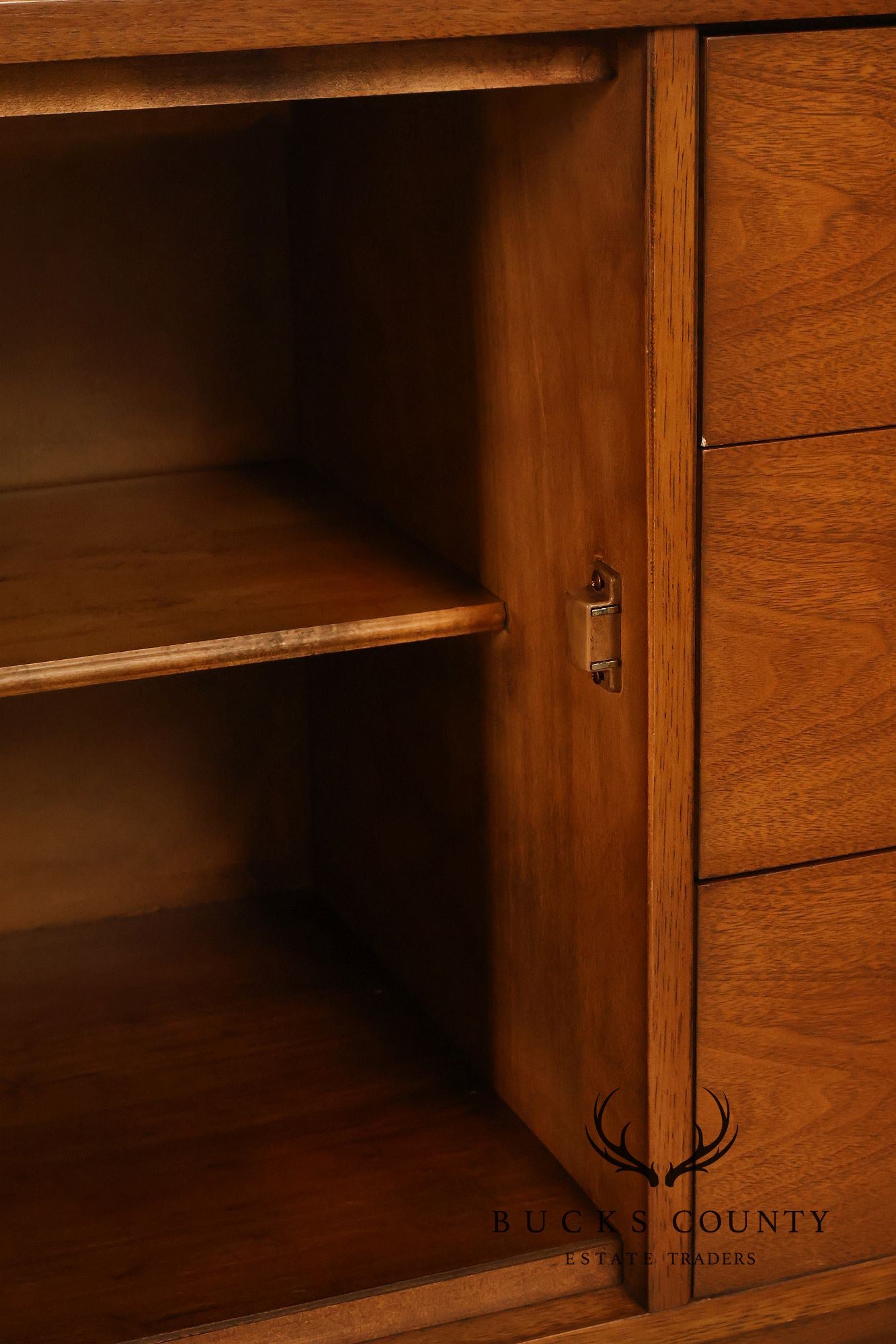 Broyhill 'Sculptra' Mid Century Modern Walnut Sideboard