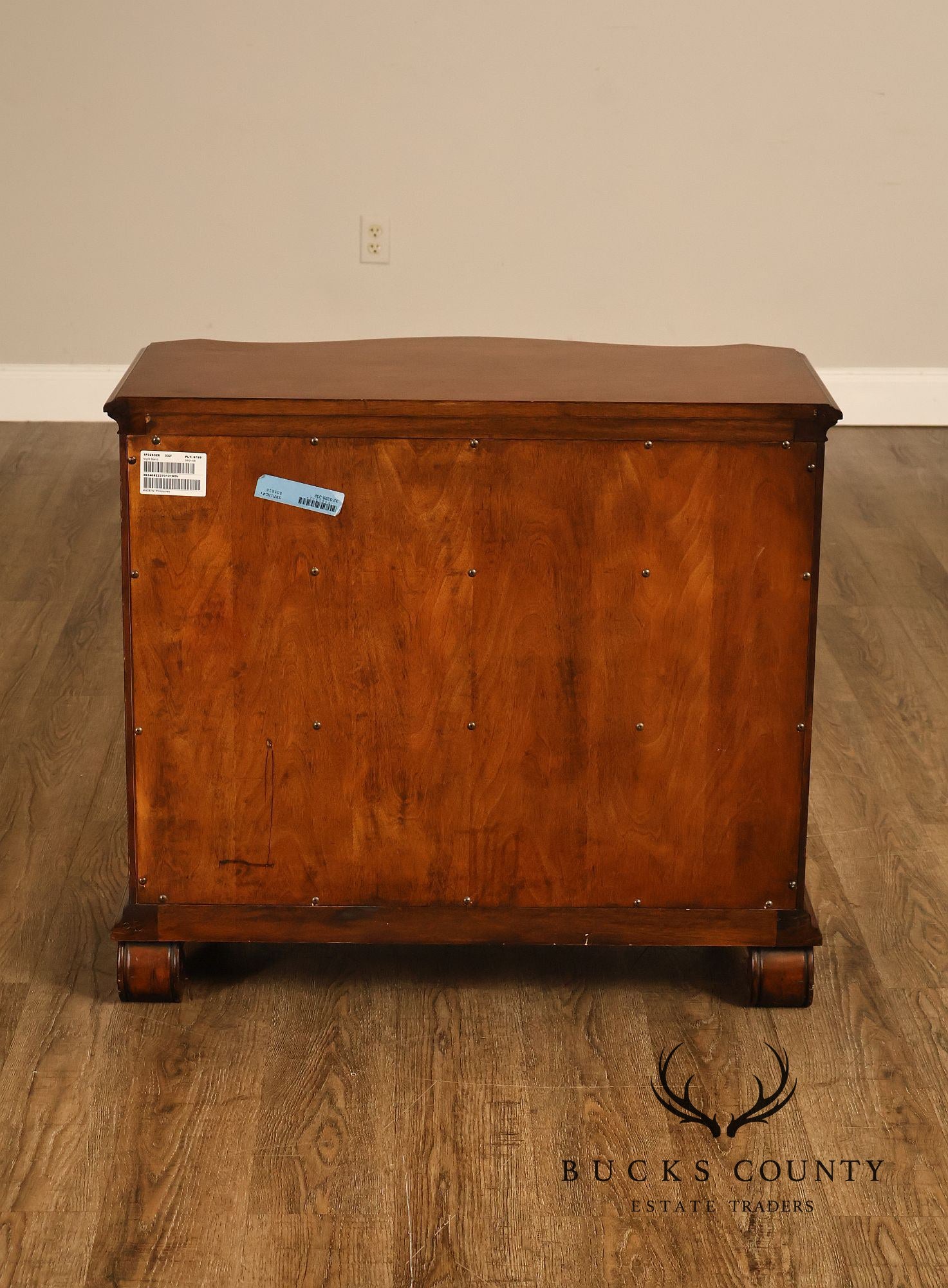 Lane Mid Century Modern Pair of Walnut One-Drawer Nightstands