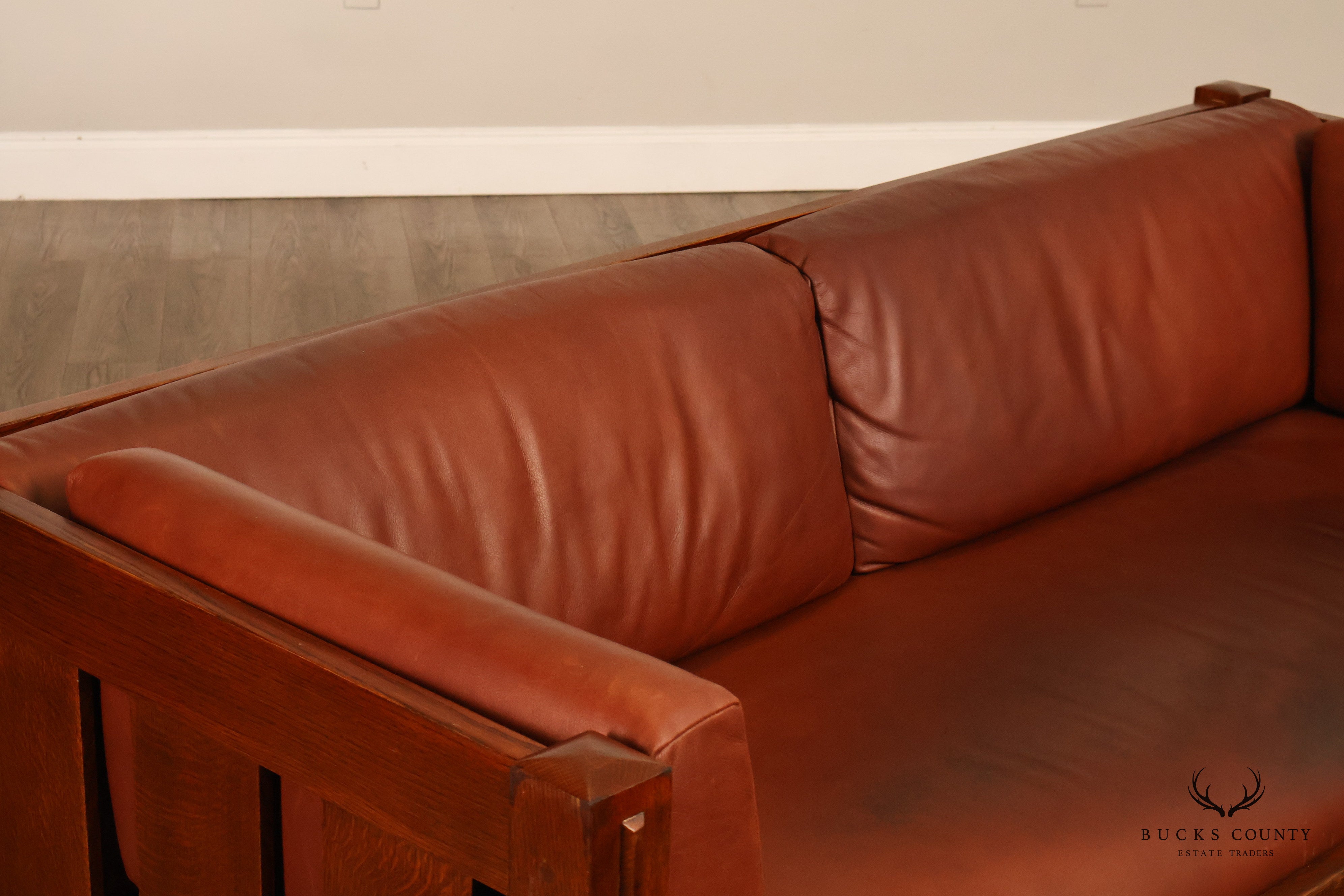 Stickley Mission Collection Oak Settle With Leather Cushions